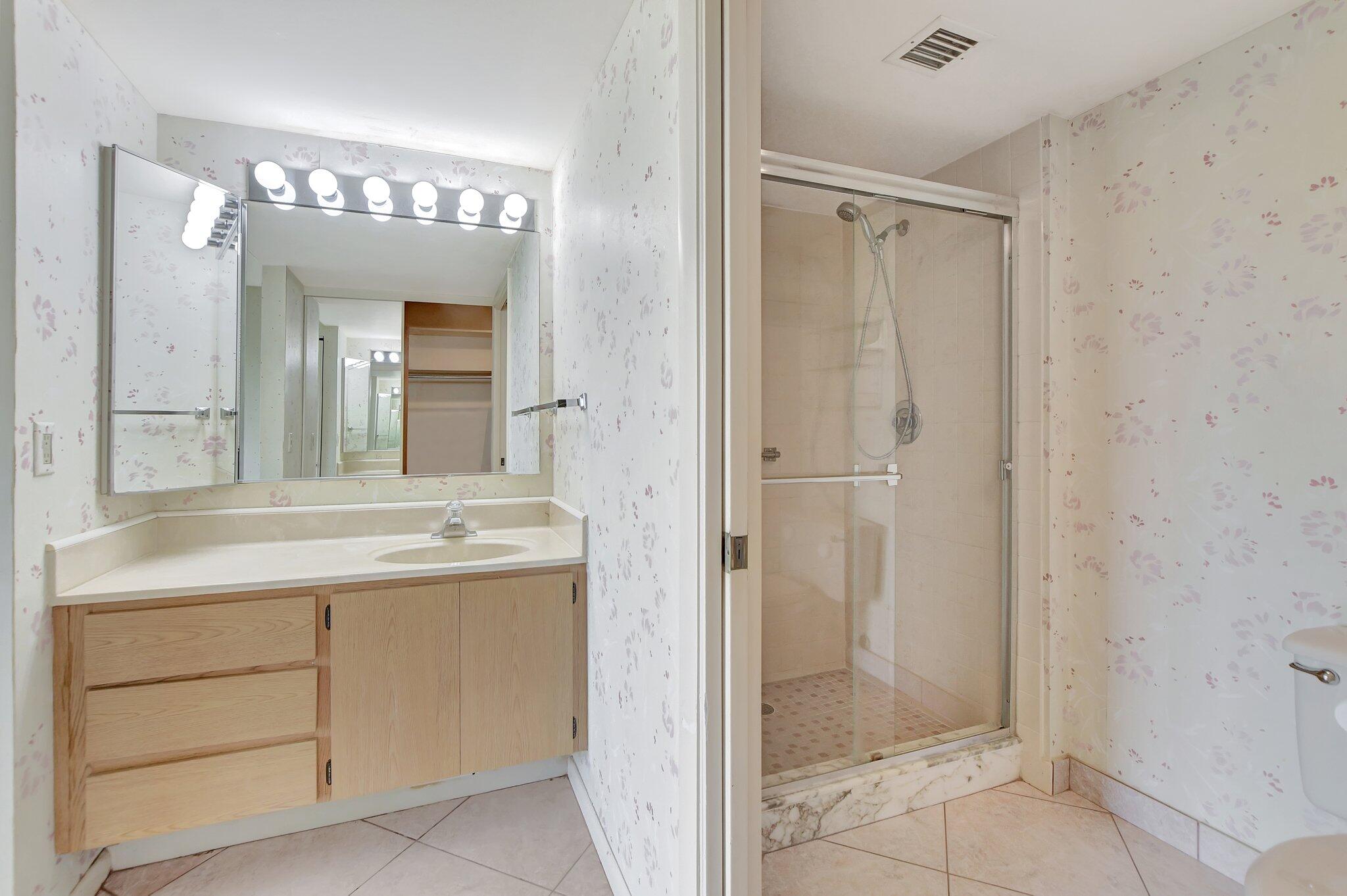 6145 Balboa Circle 405