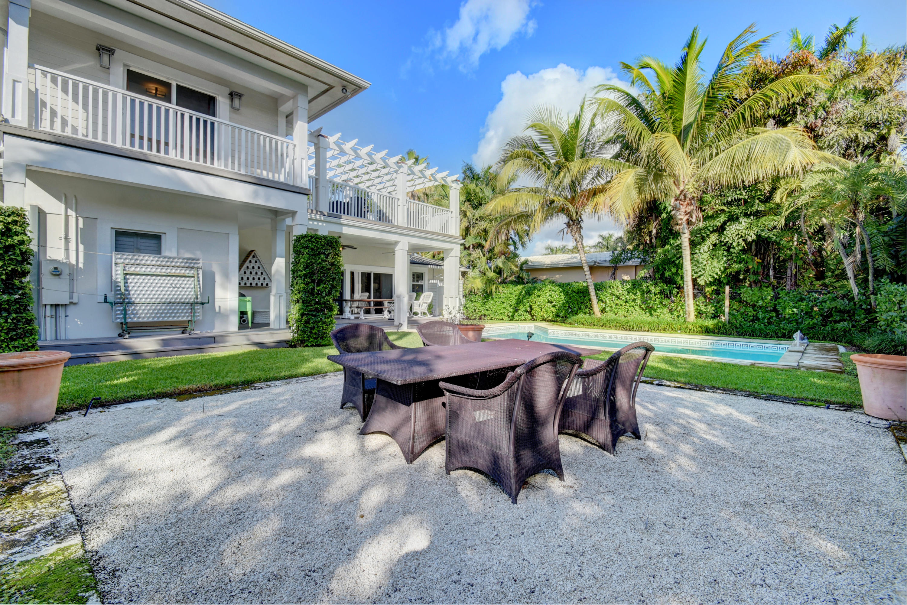 1110 Seaspray Avenue