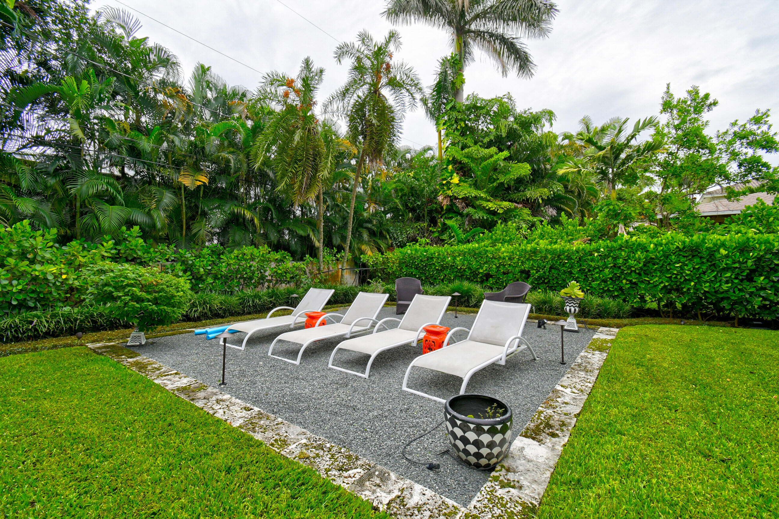 1110 Seaspray Avenue