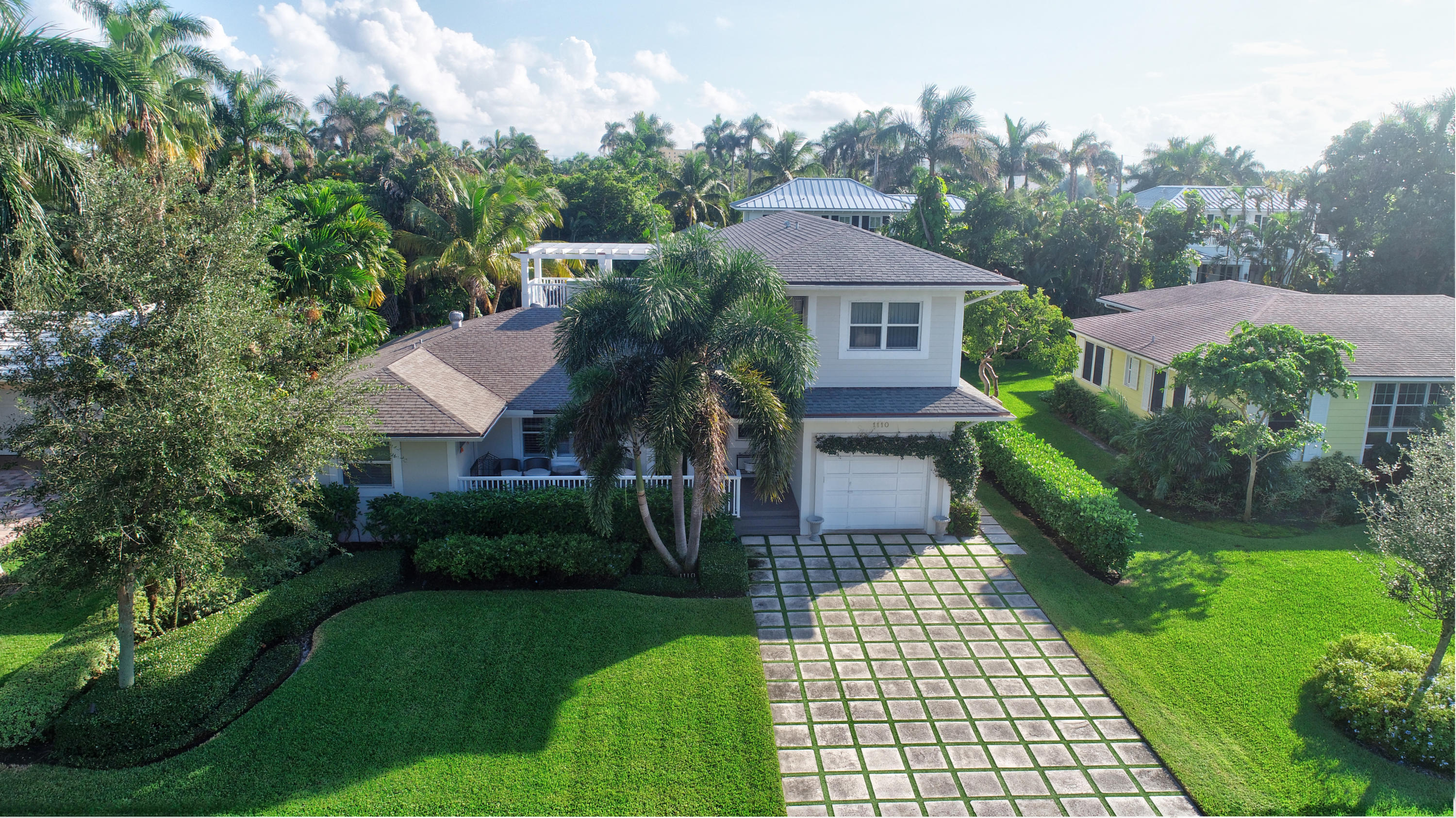 1110 Seaspray Avenue