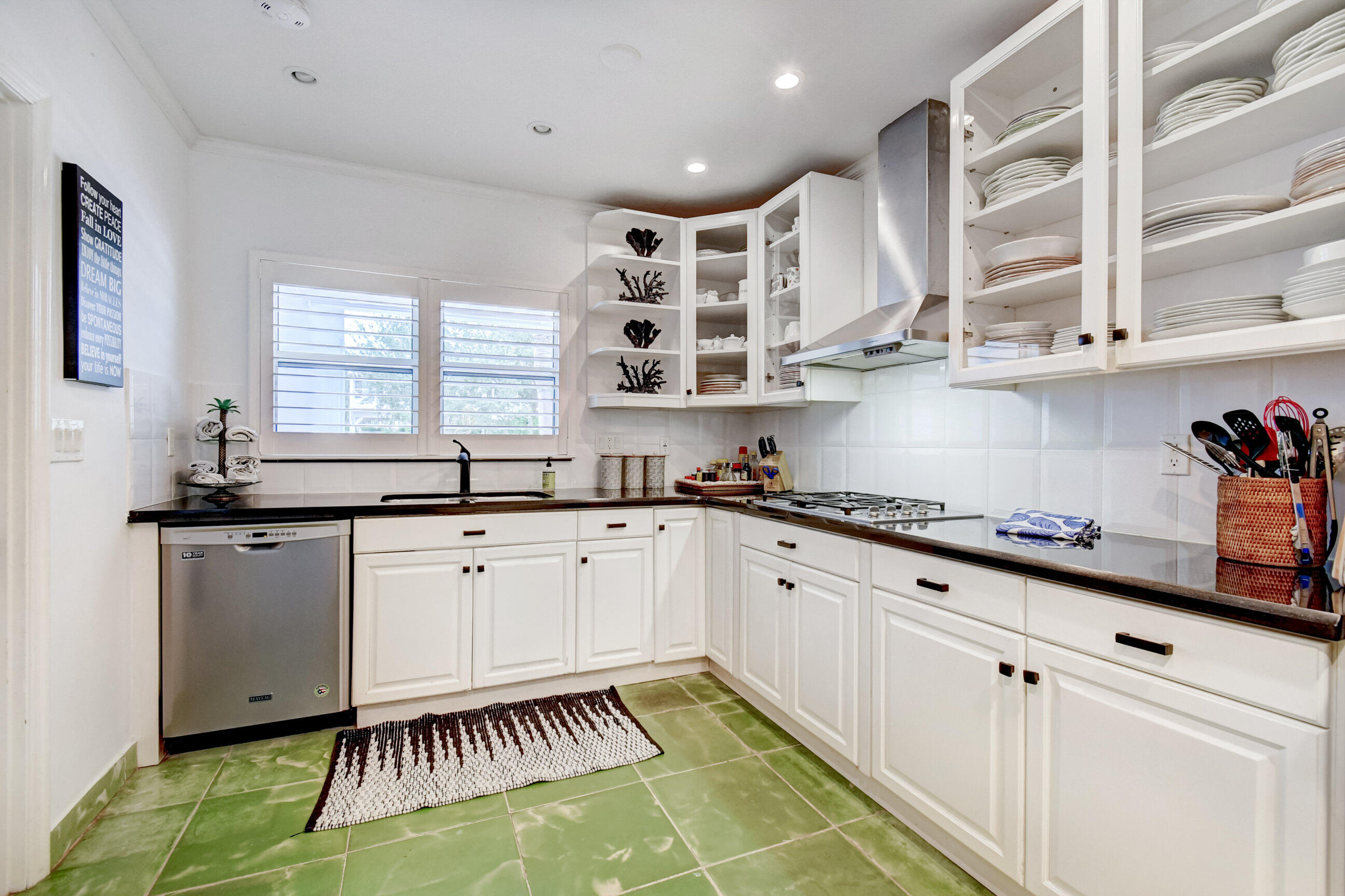 1110 Seaspray Avenue