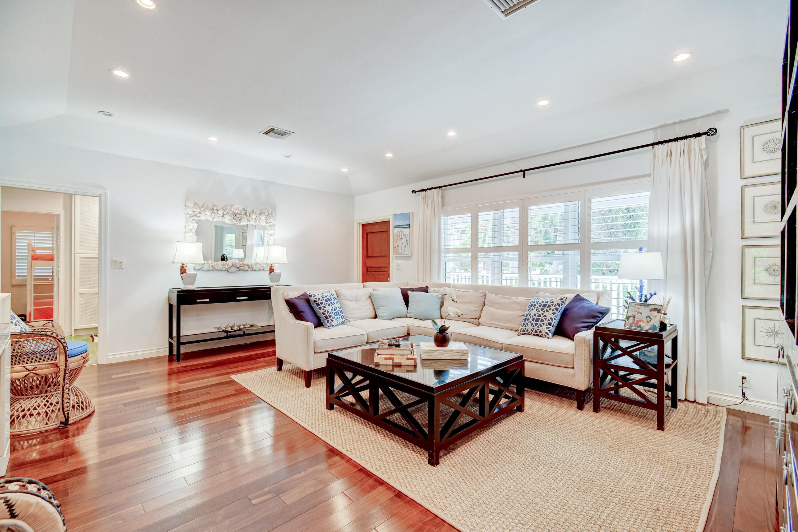 1110 Seaspray Avenue