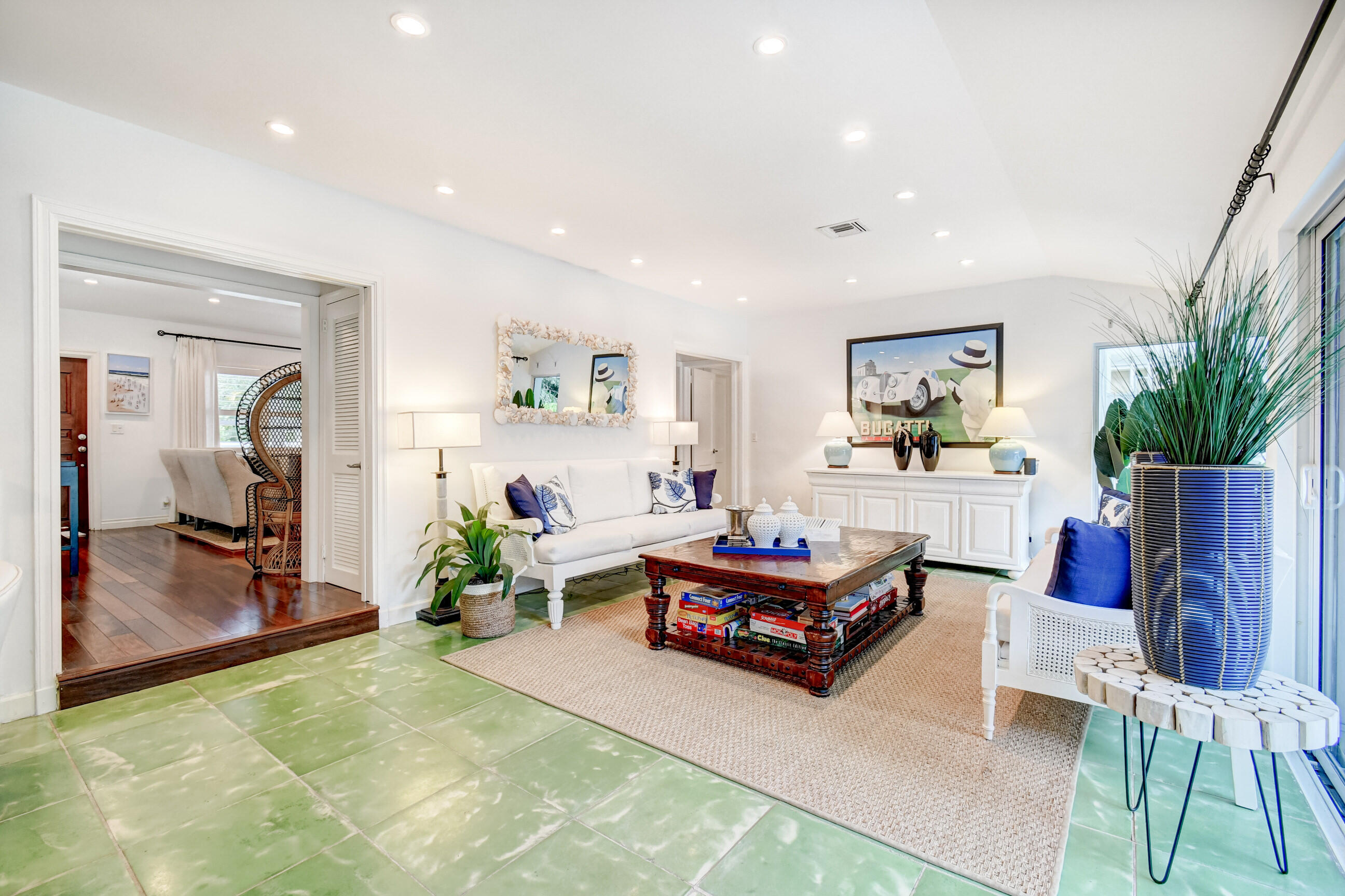 1110 Seaspray Avenue