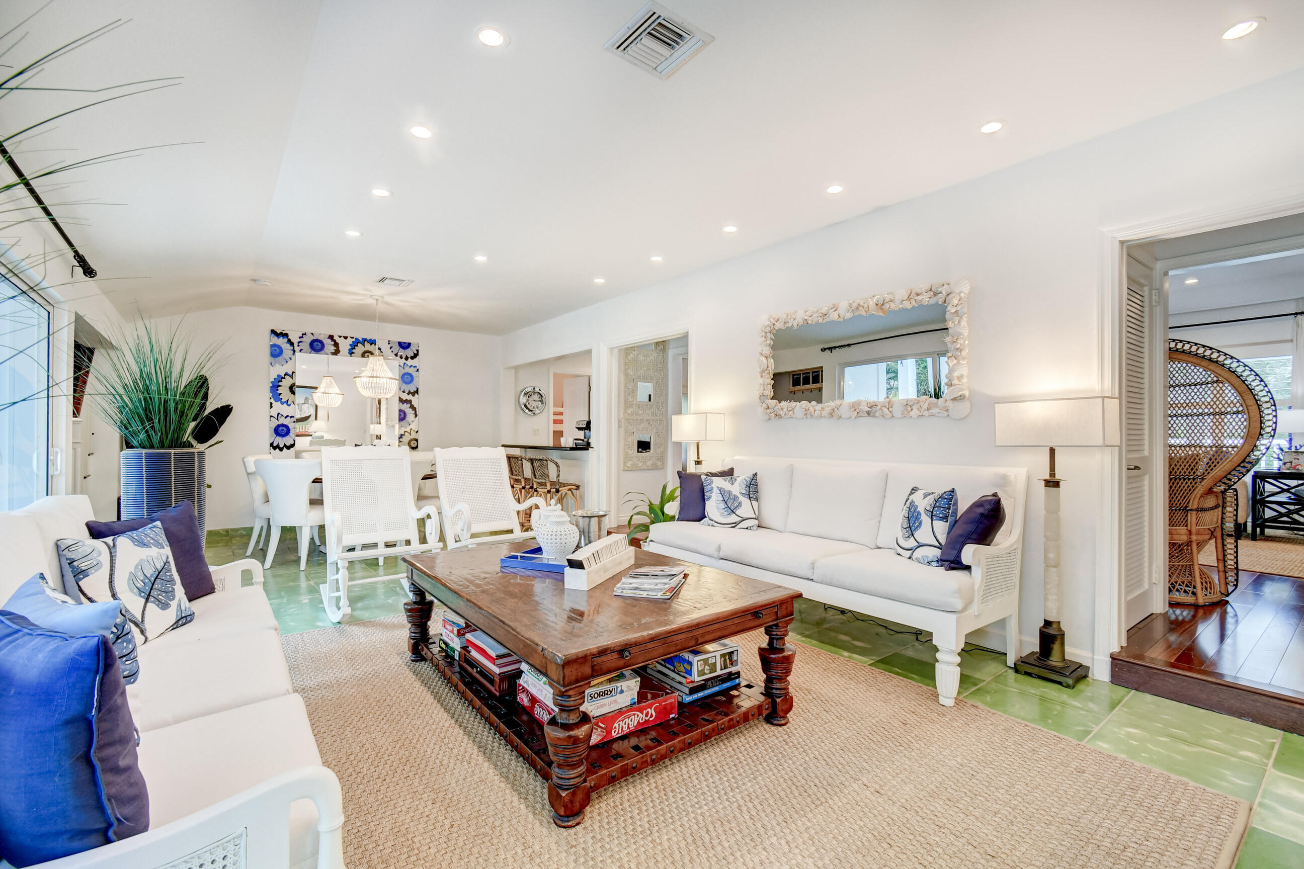 1110 Seaspray Avenue