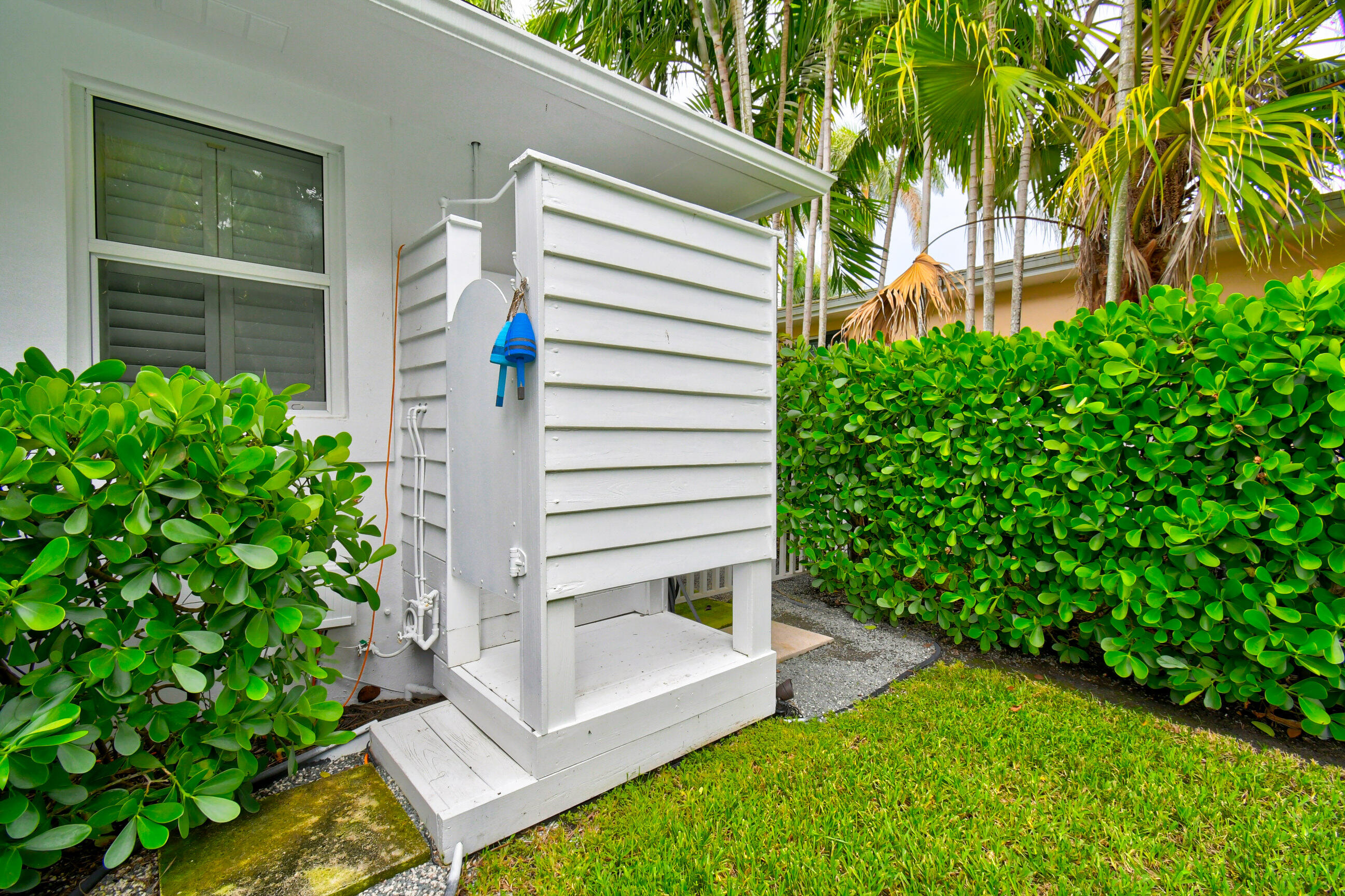 1110 Seaspray Avenue