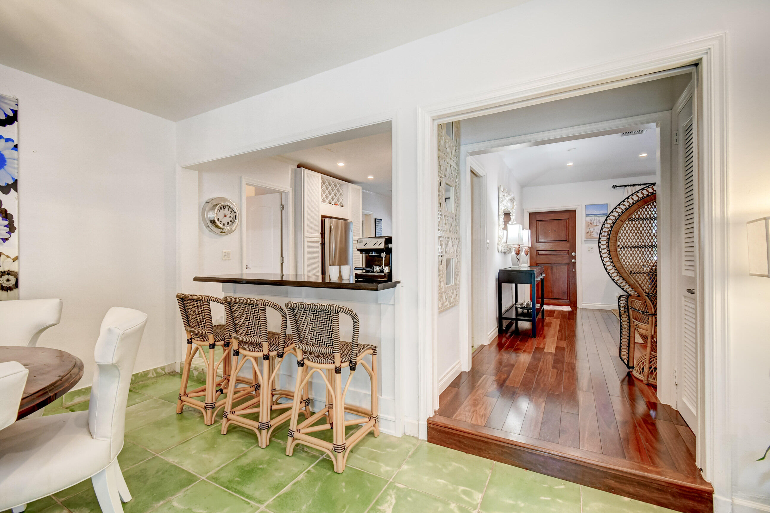 1110 Seaspray Avenue