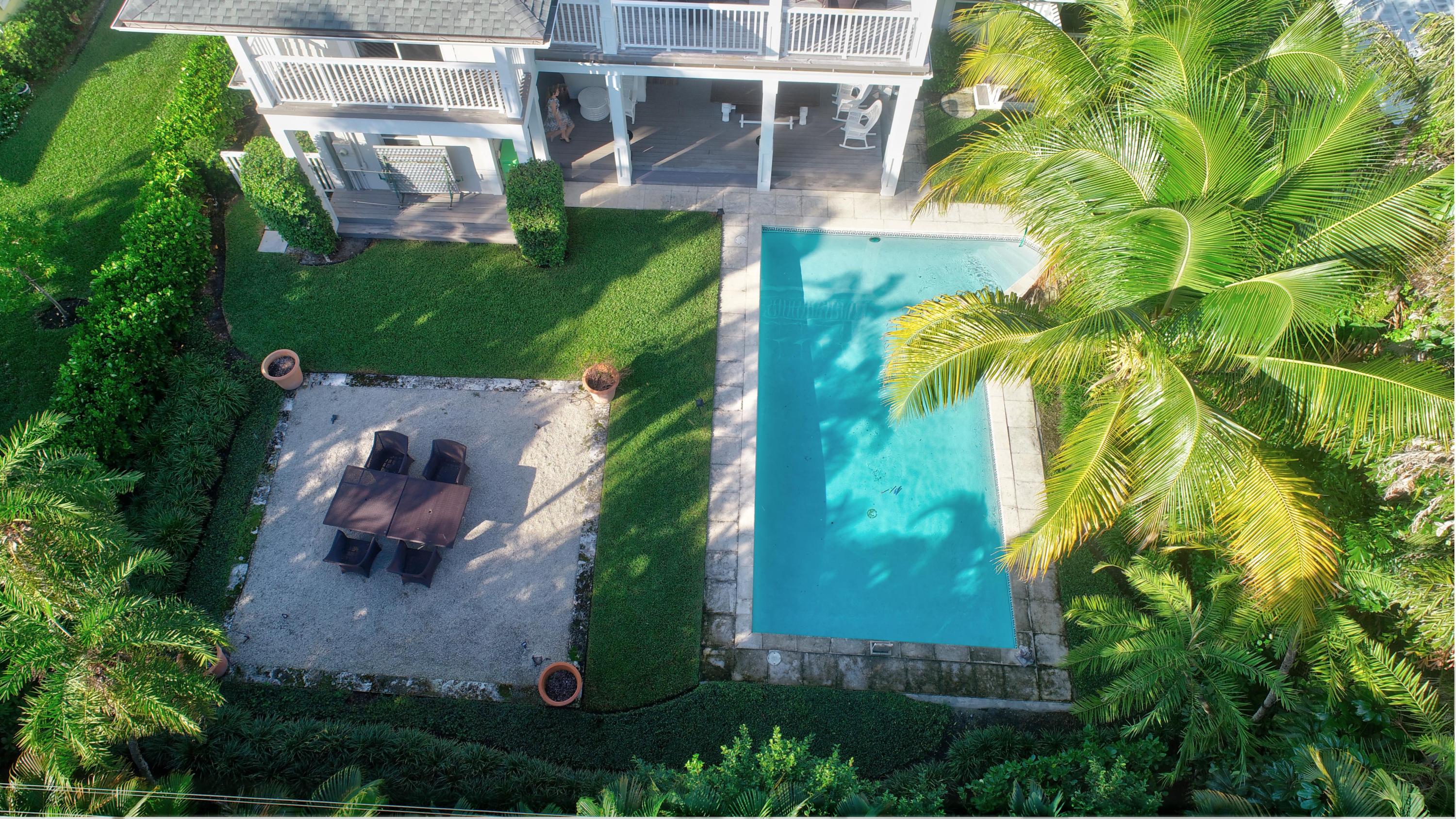 1110 Seaspray Avenue