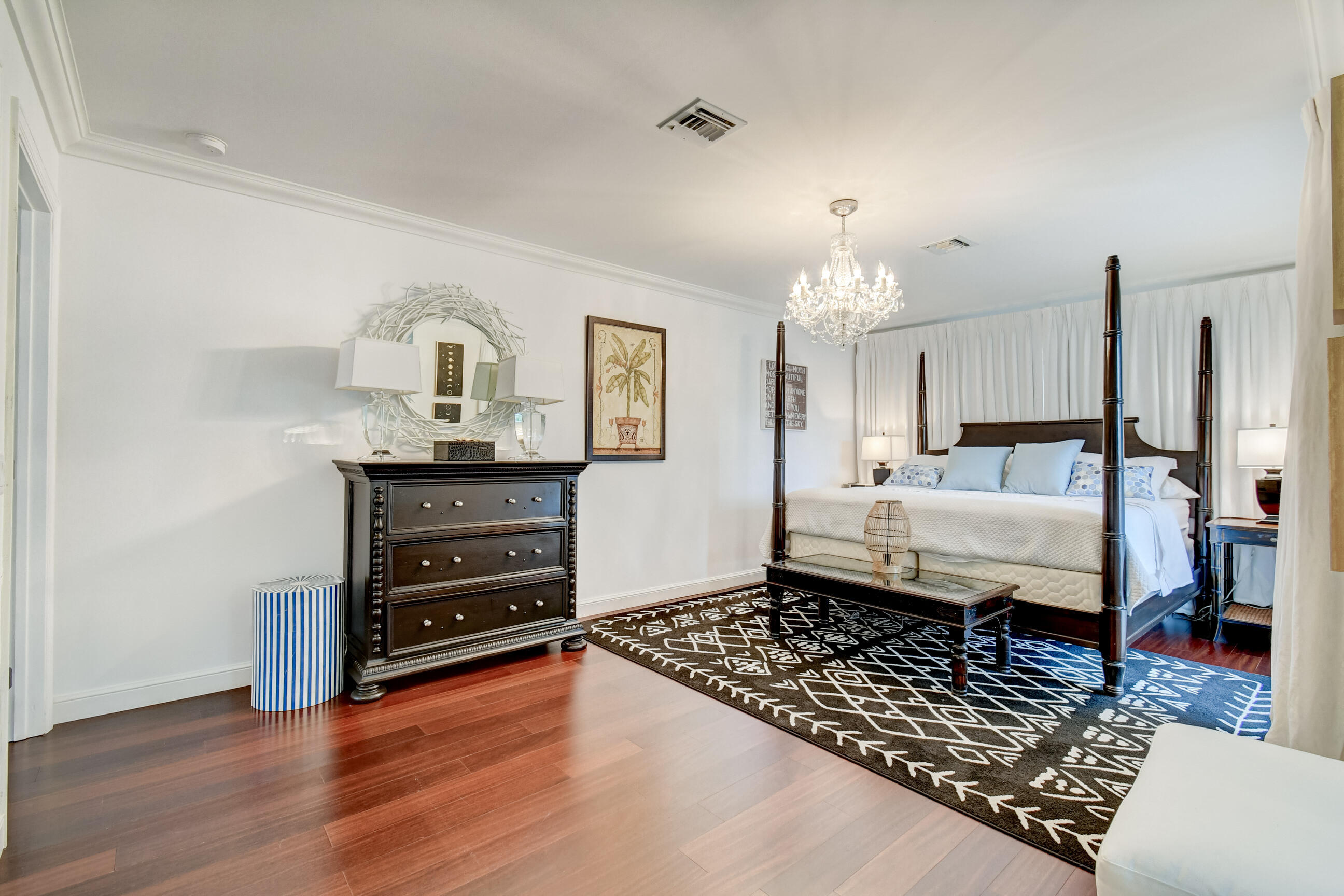 1110 Seaspray Avenue