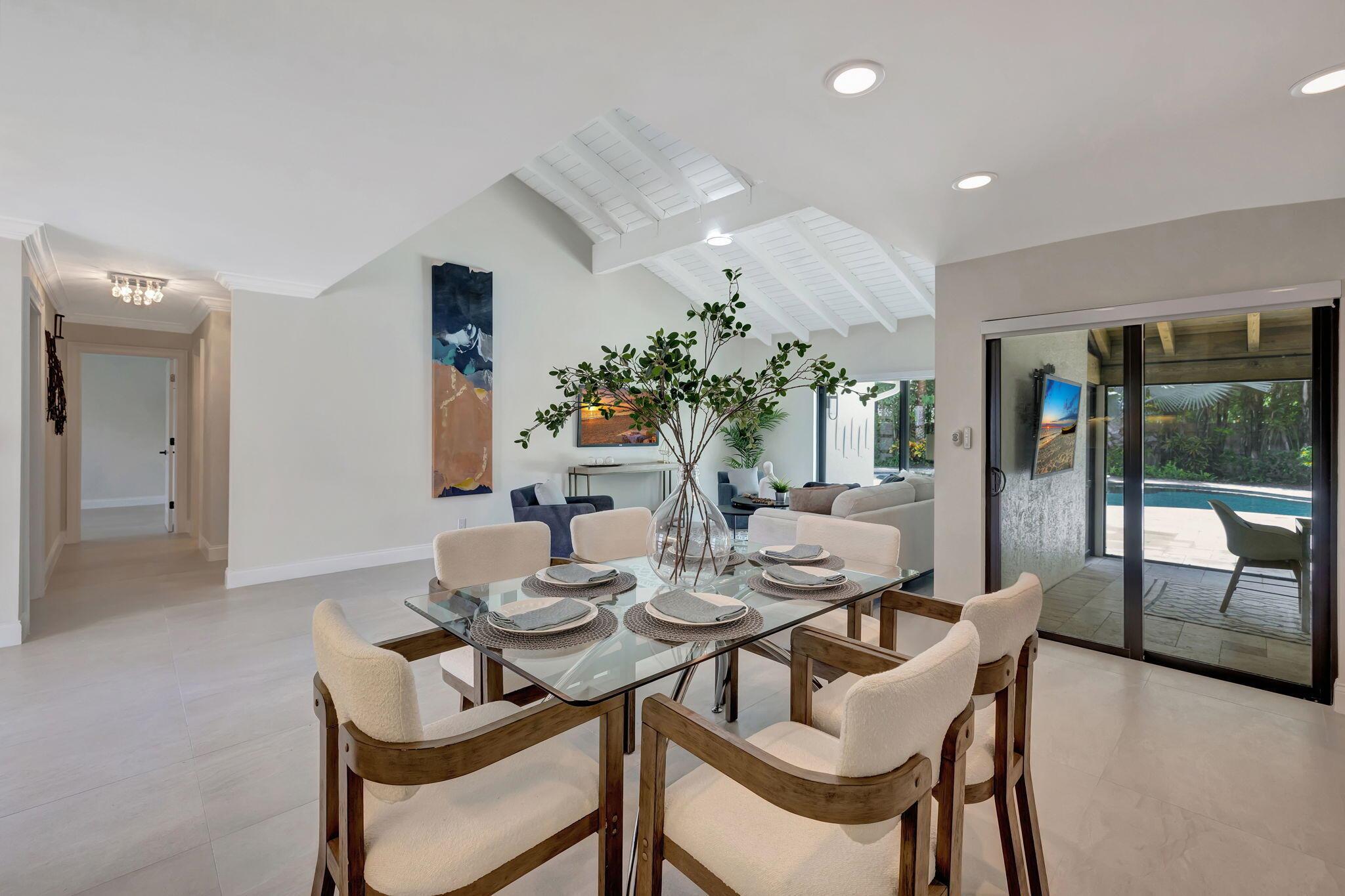 5112 Foxpointe Circle