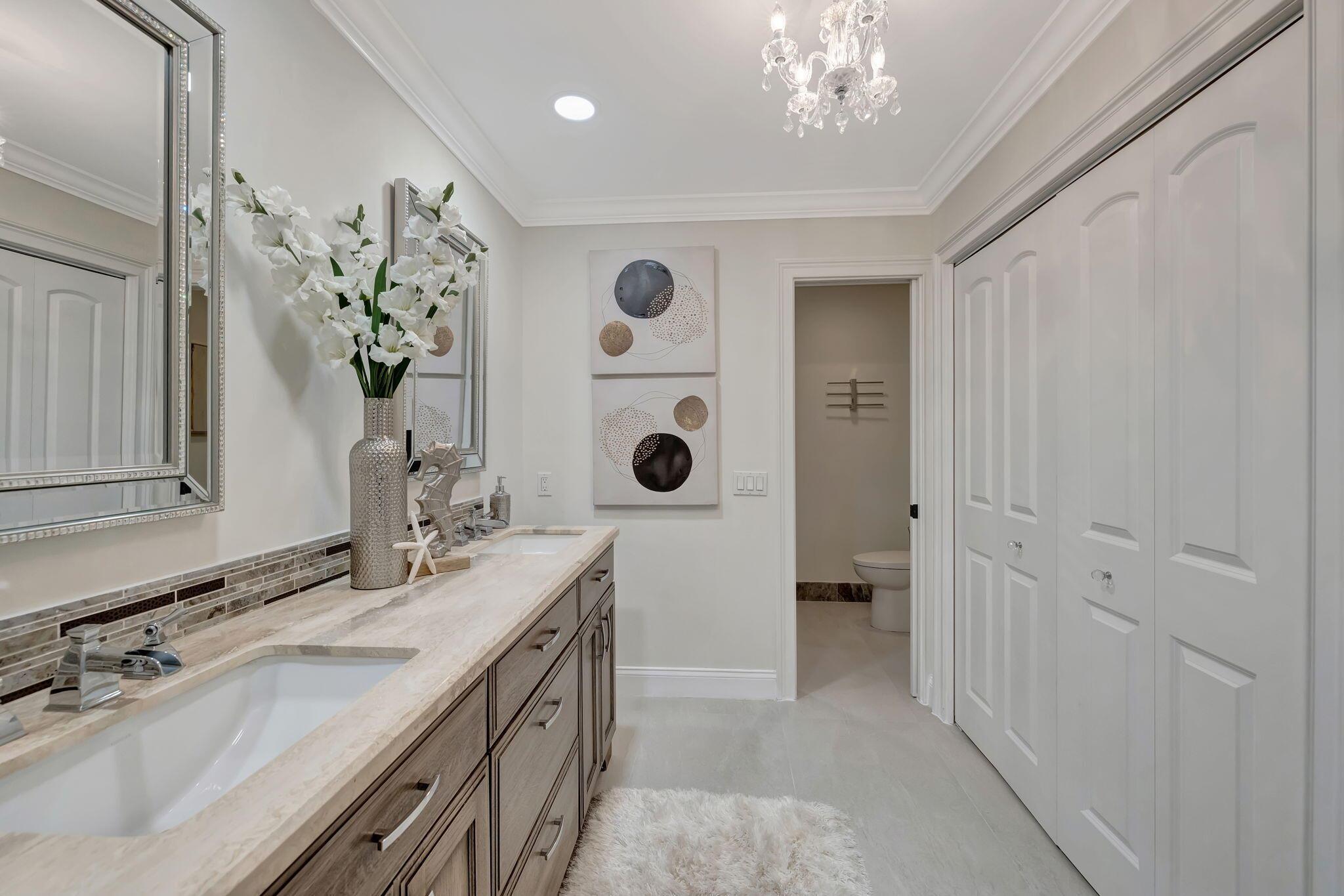 5112 Foxpointe Circle