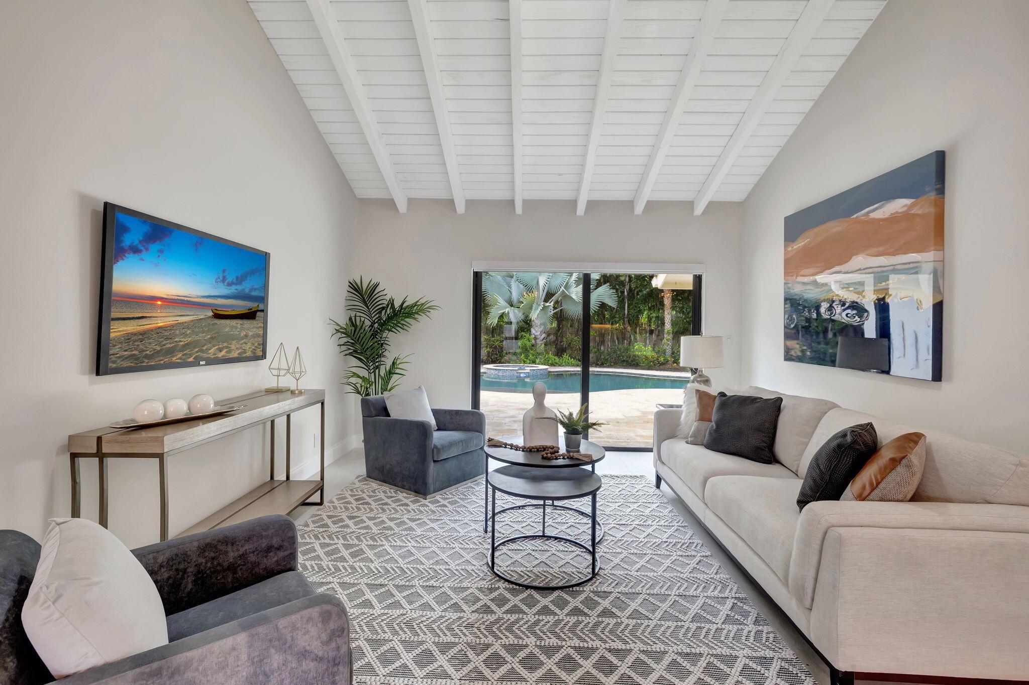 5112 Foxpointe Circle