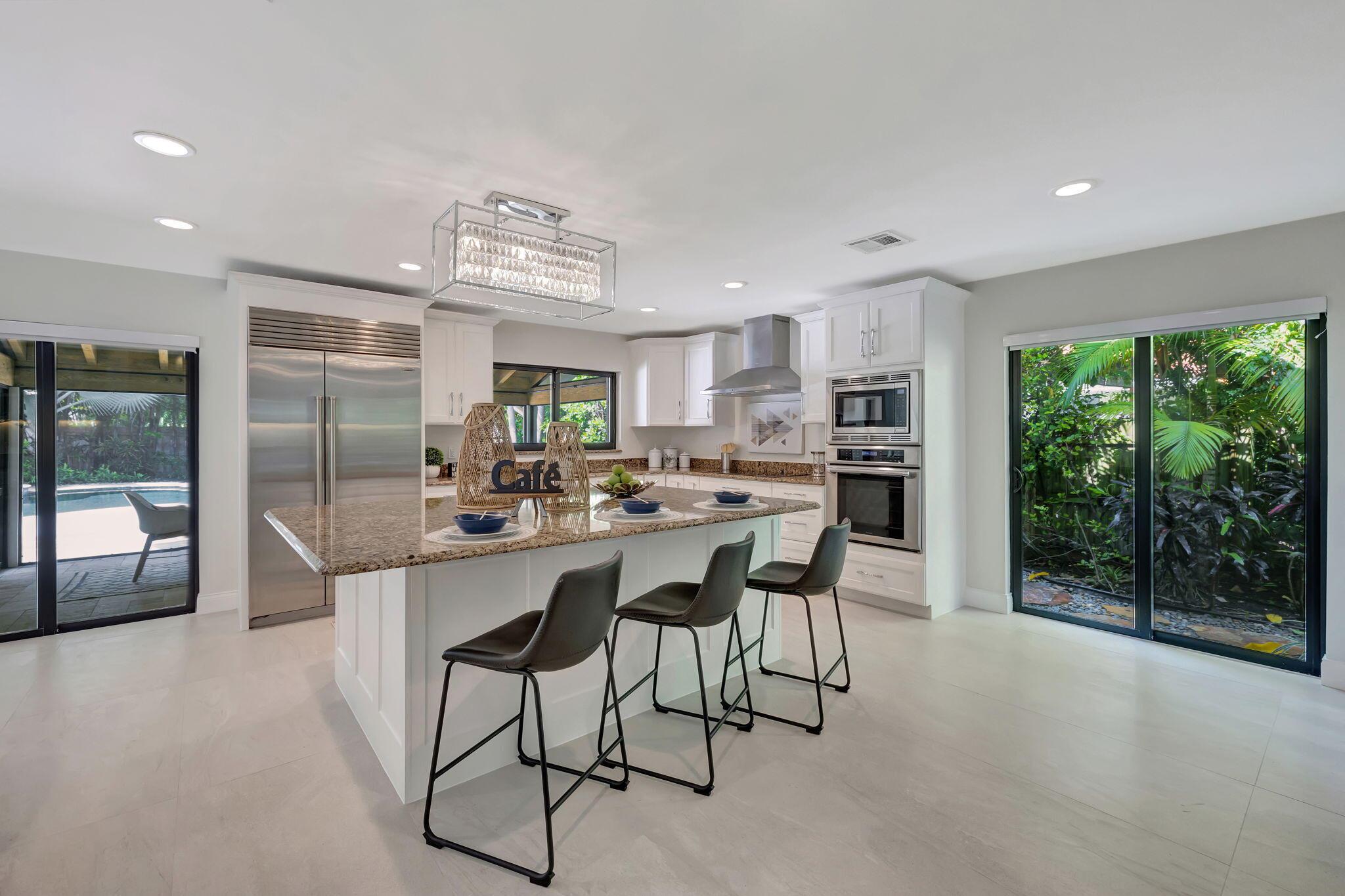 5112 Foxpointe Circle