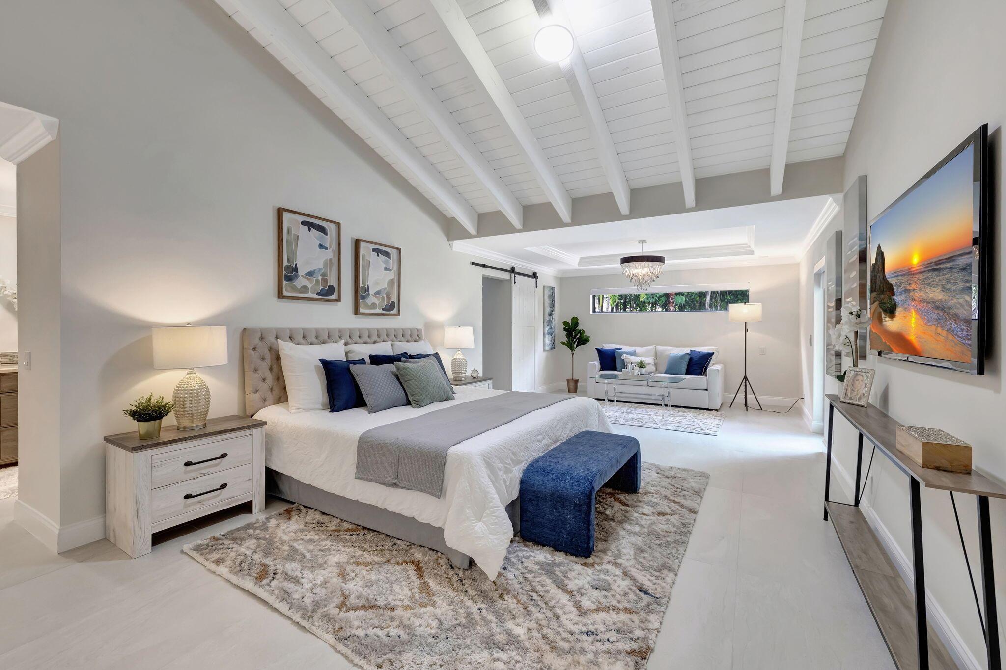 5112 Foxpointe Circle