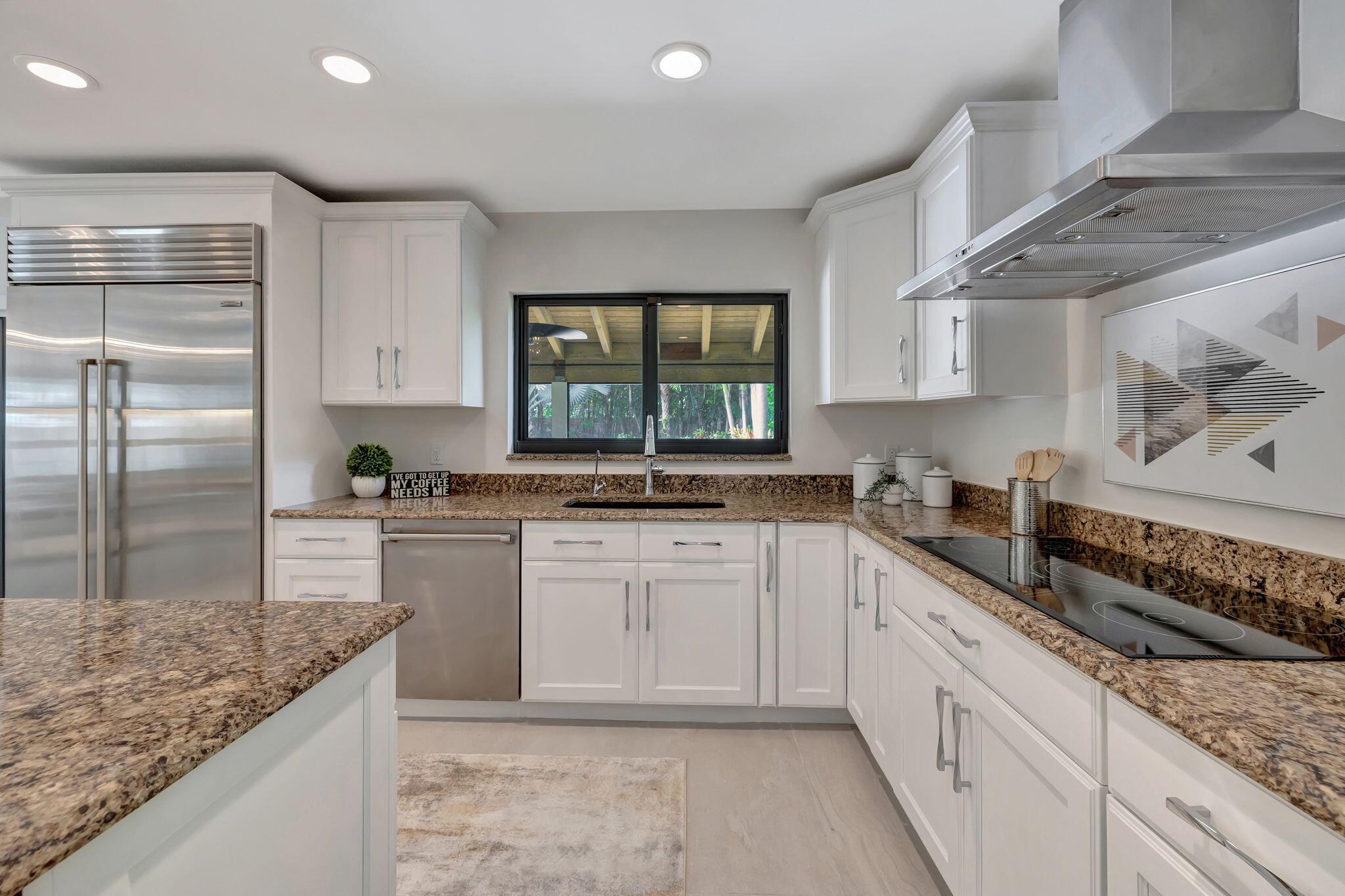 5112 Foxpointe Circle