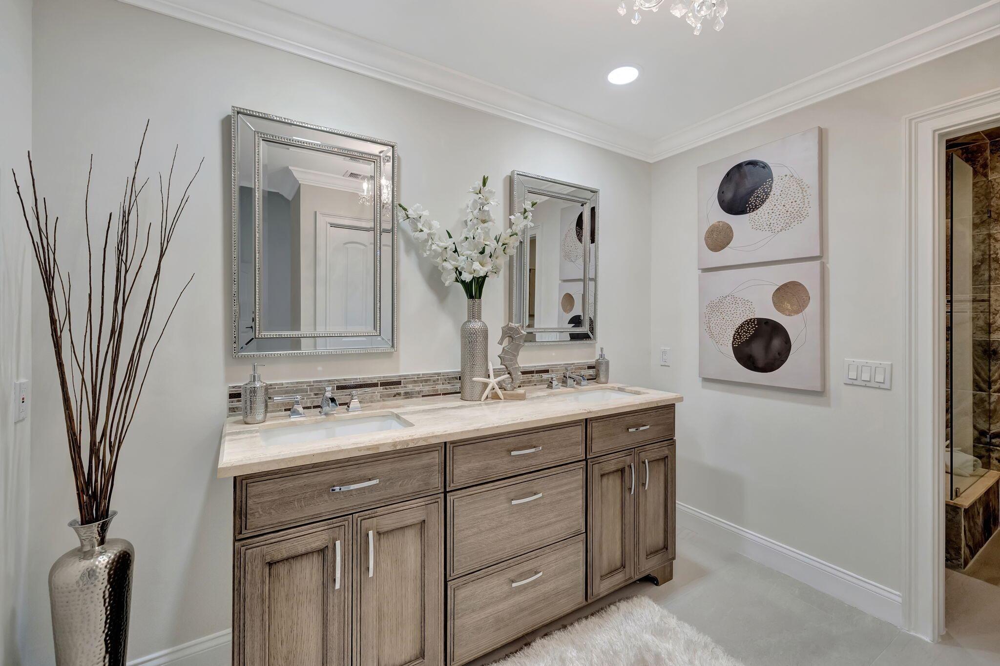 5112 Foxpointe Circle