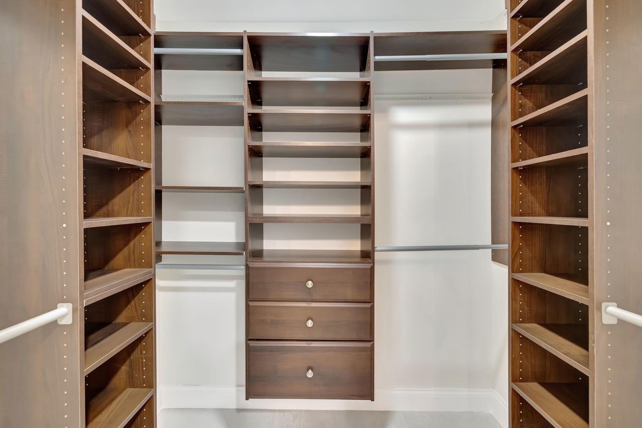 5112 Foxpointe Circle