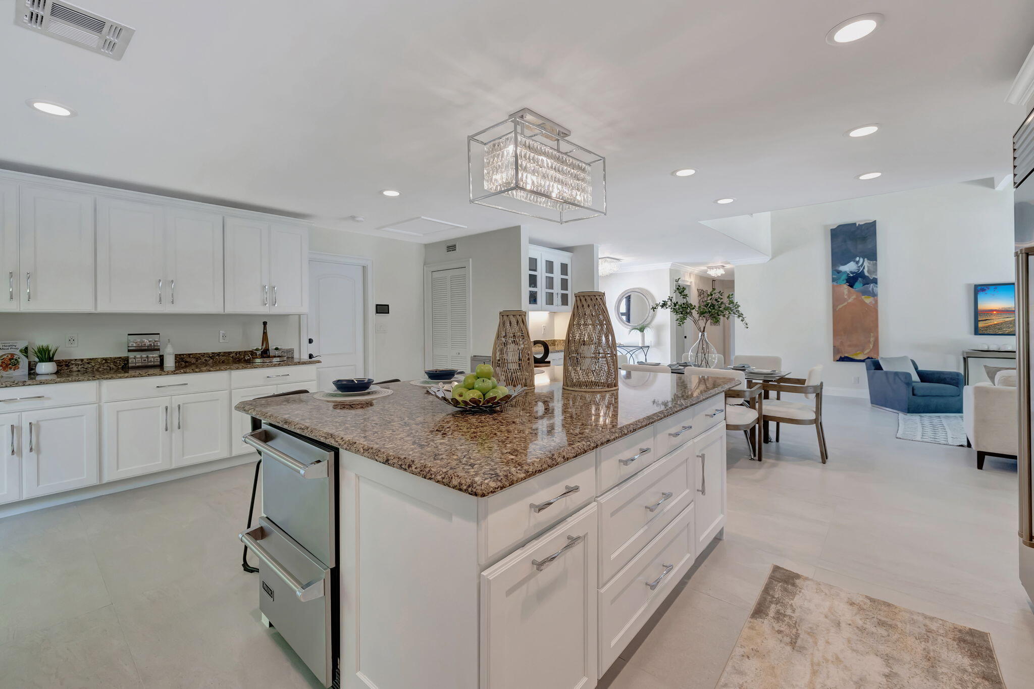 5112 Foxpointe Circle