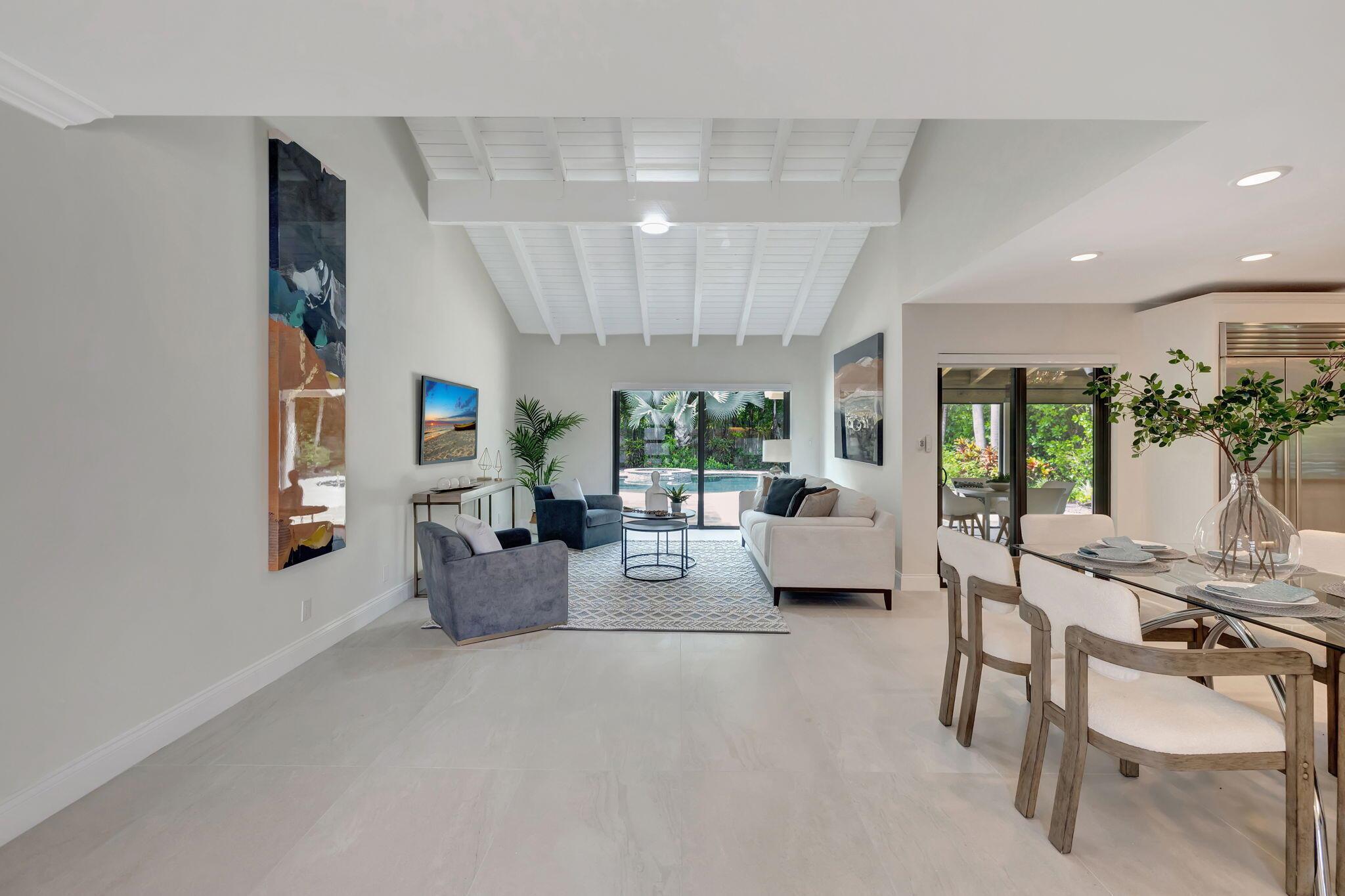 5112 Foxpointe Circle