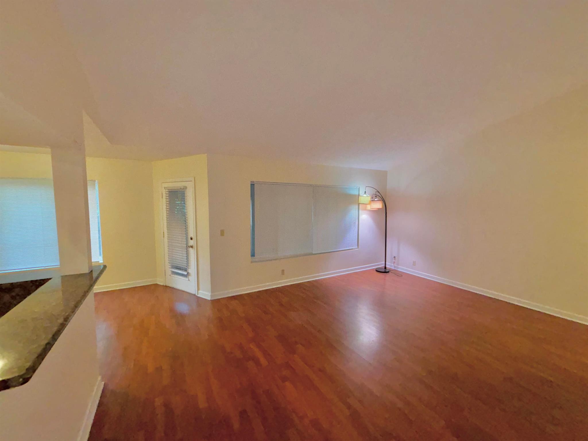 815 W Boulevard 11-204