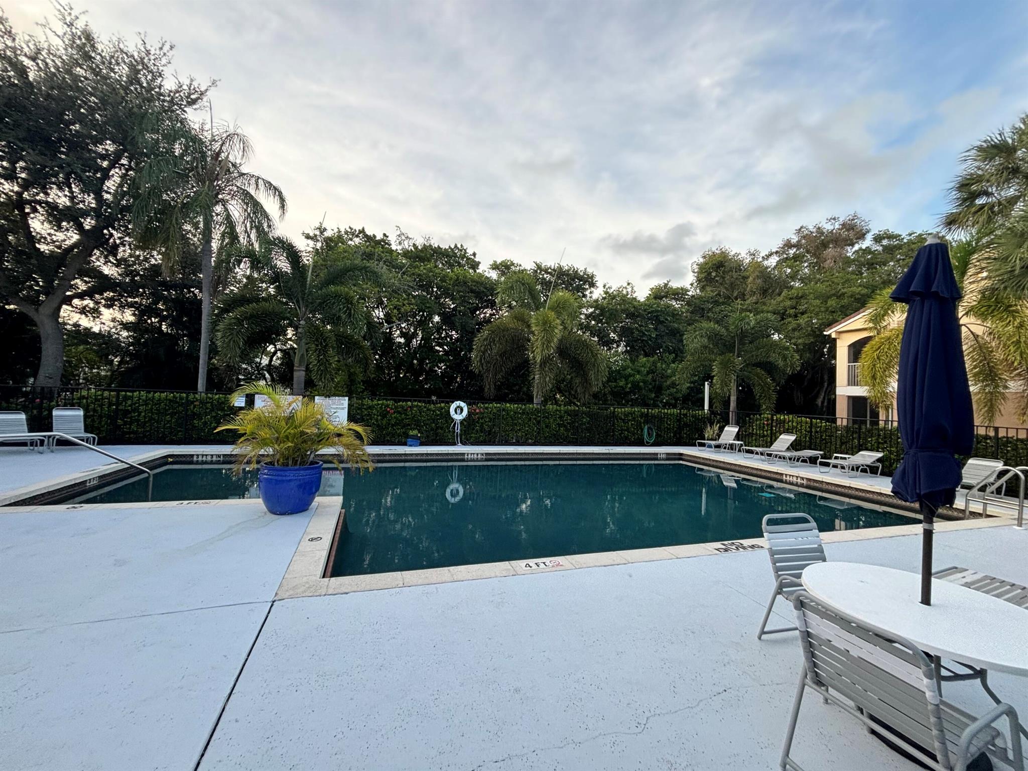 815 W Boulevard 11-204