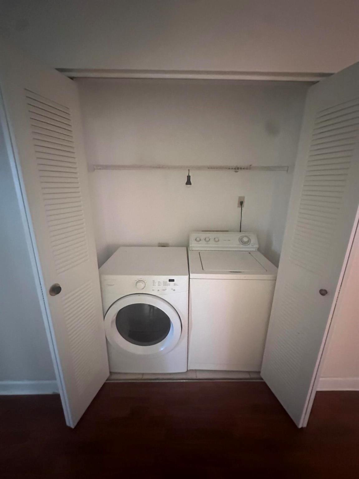 815 W Boulevard 11-204