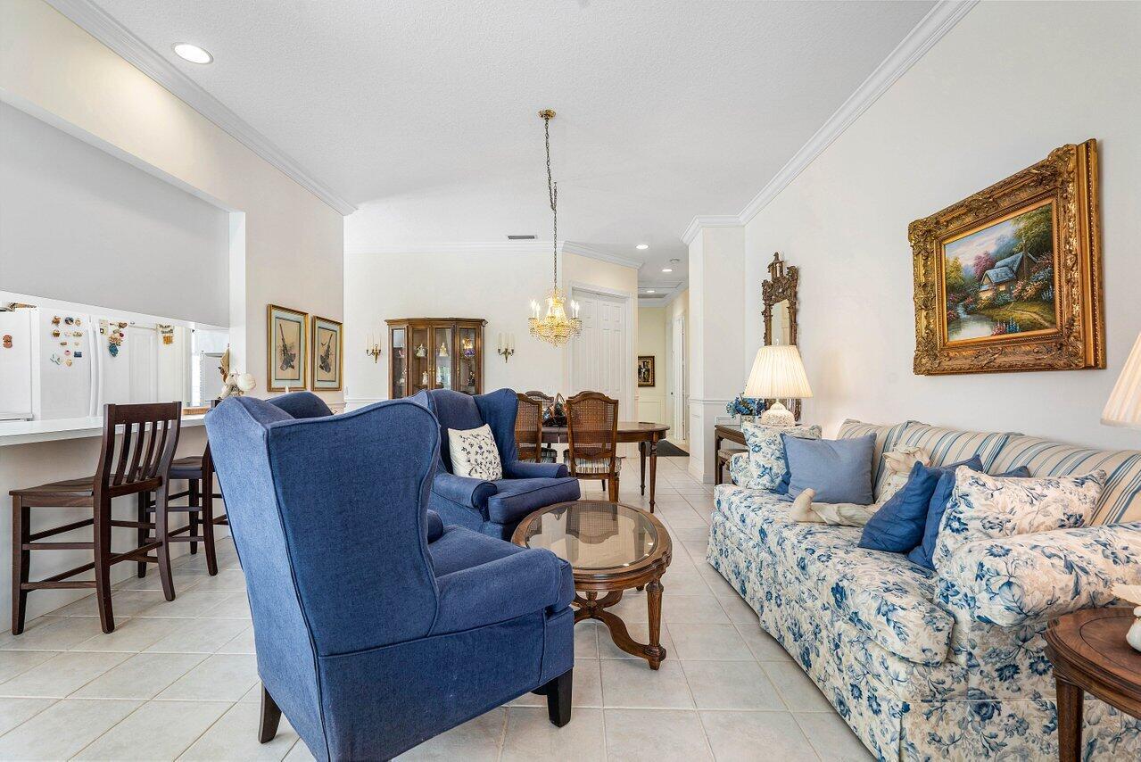 4775 Lakeland Drive