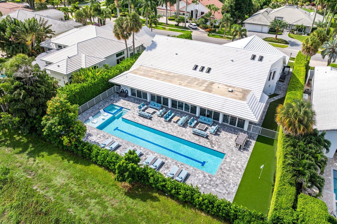 4324 Bocaire Boulevard