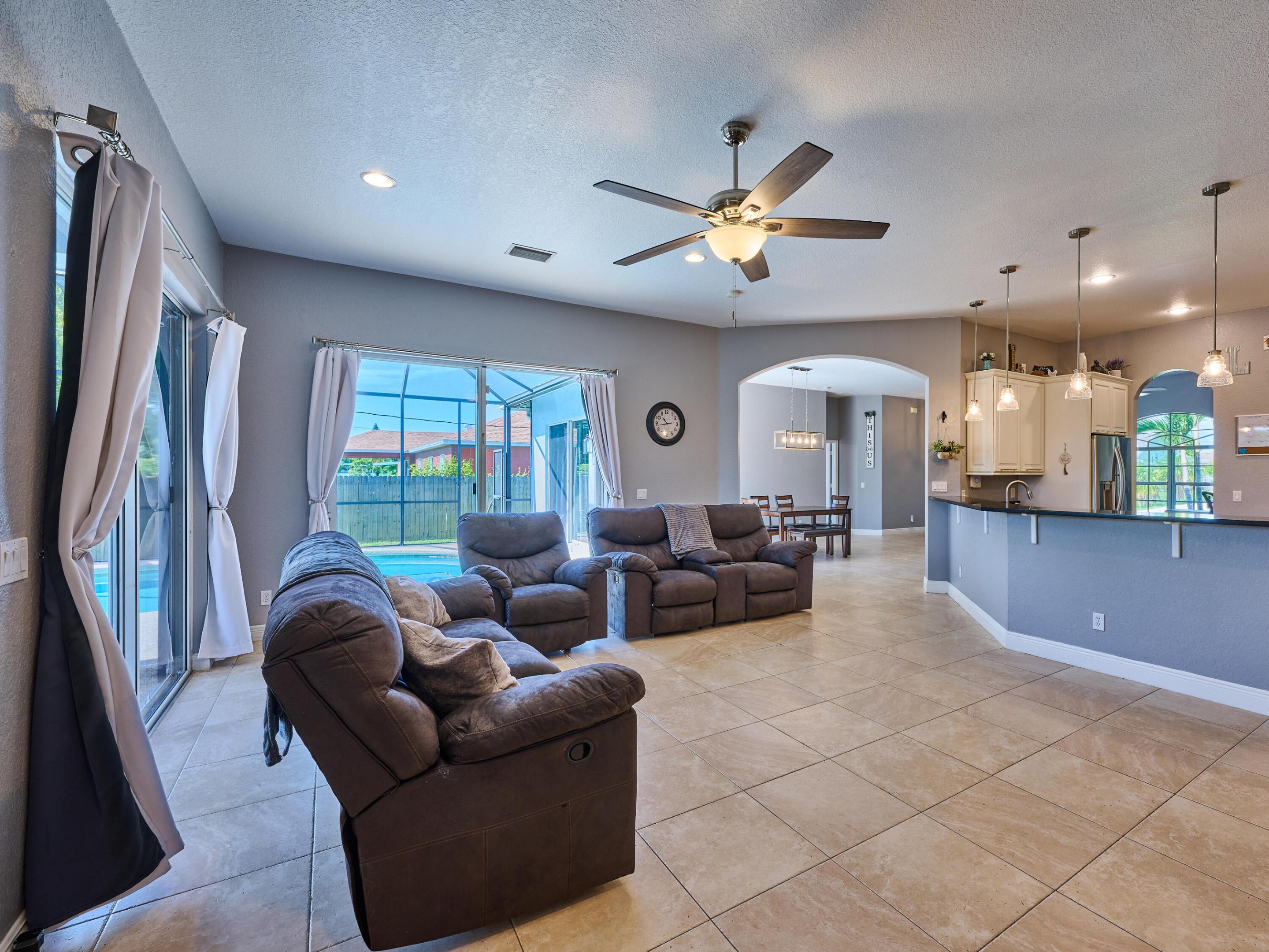 343 NW Byron Street W, Port St. Lucie