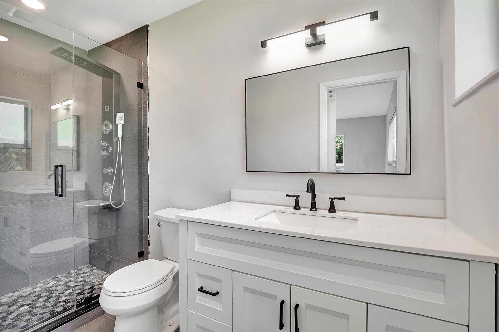 455 NE 33rd Street