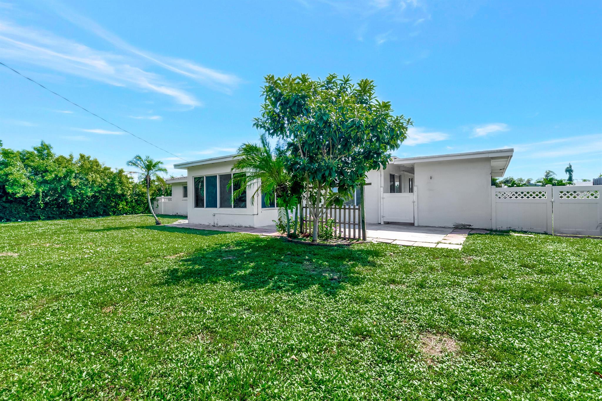 455 NE 33rd Street