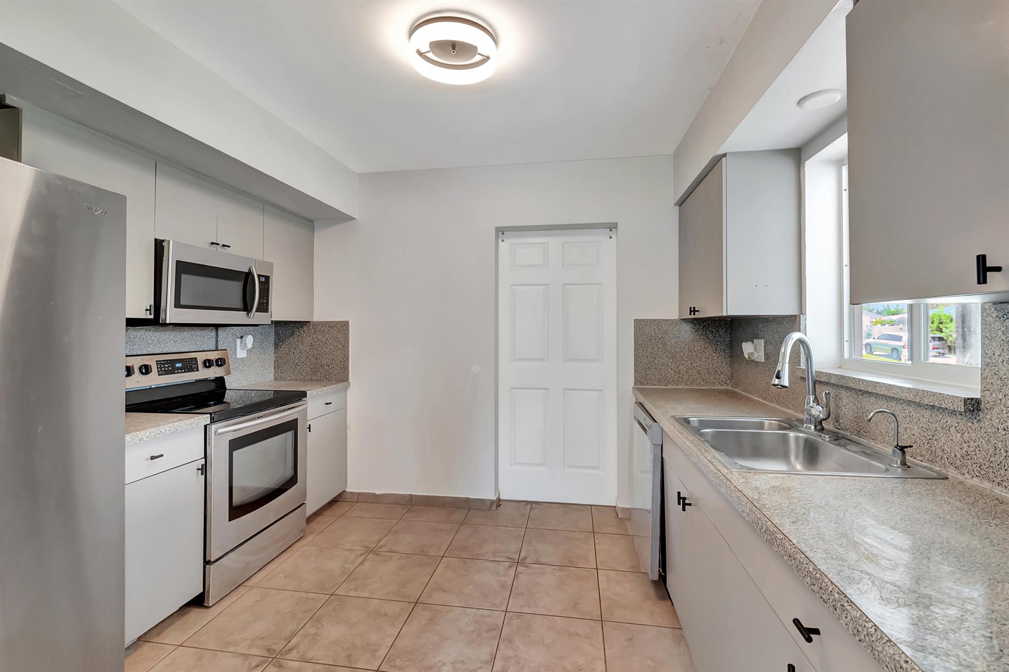 455 NE 33rd Street