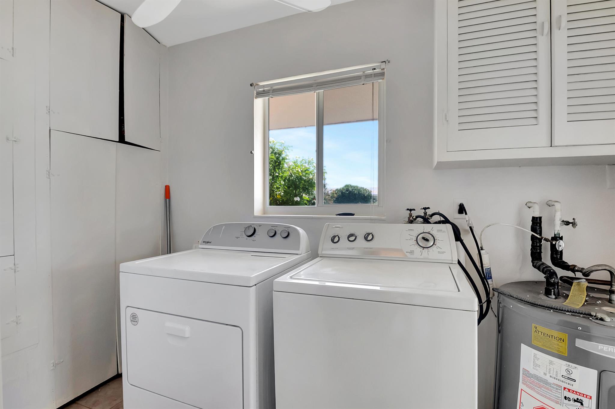 455 NE 33rd Street