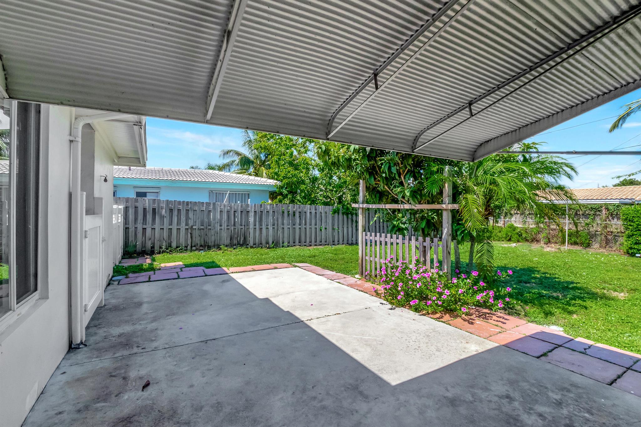 455 NE 33rd Street
