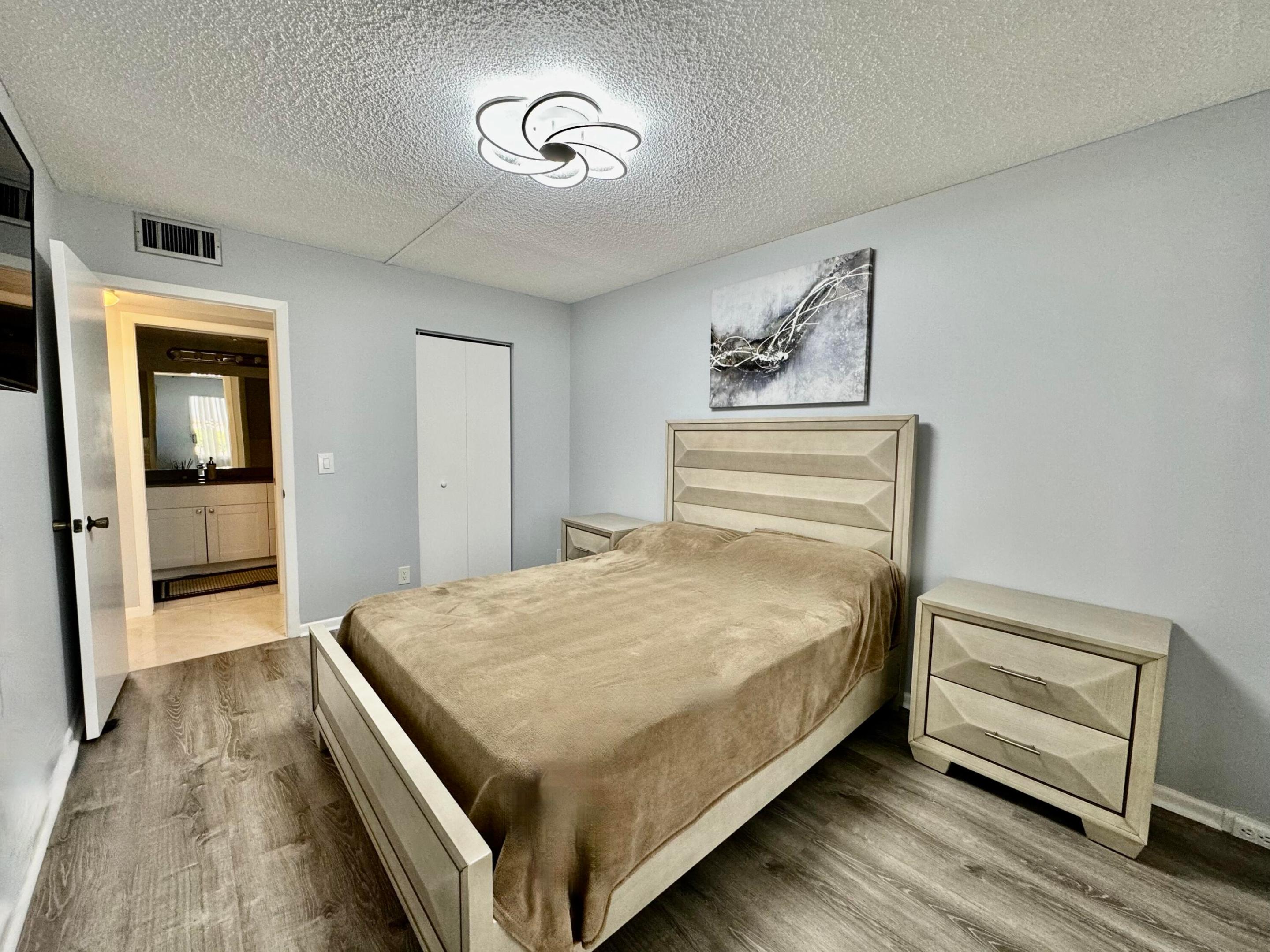 4031 Lincoln B