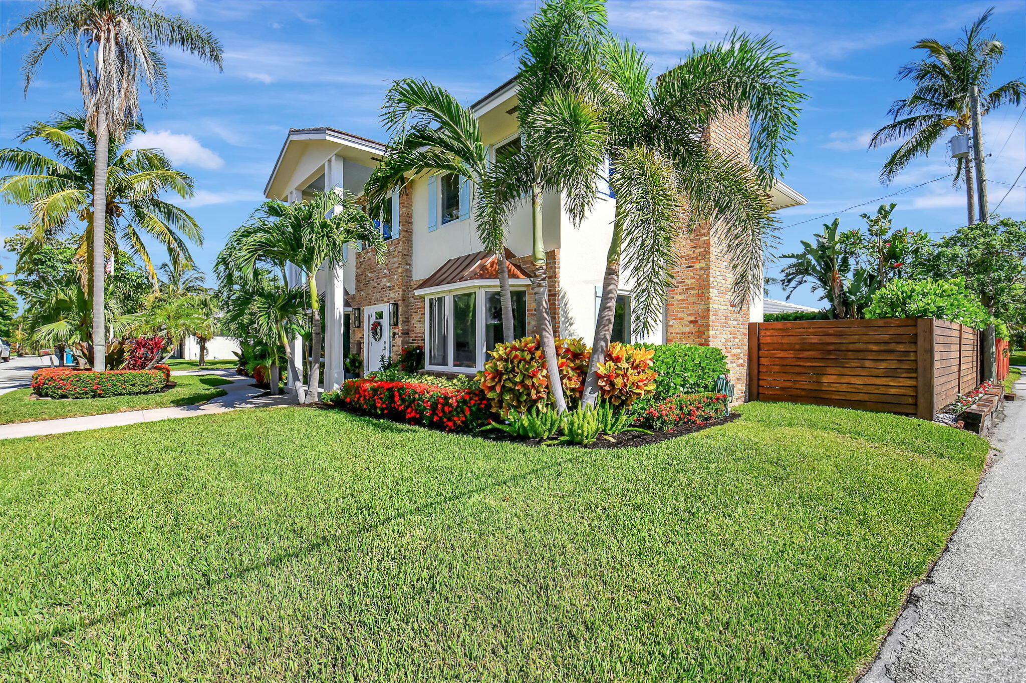 827 South Road
