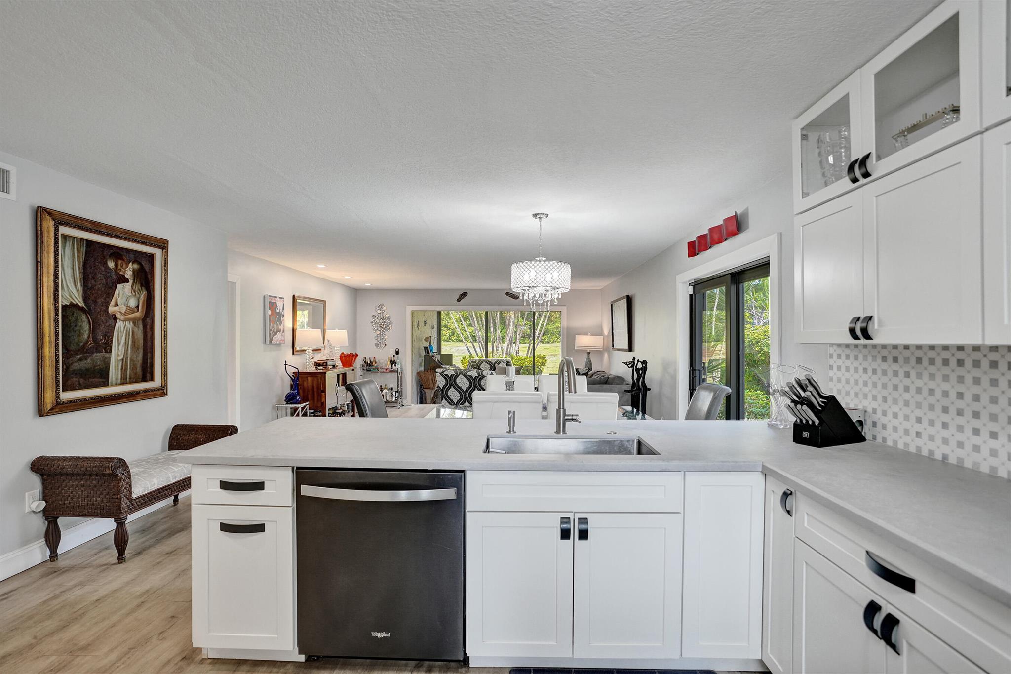 9274 Vista Del Lago I