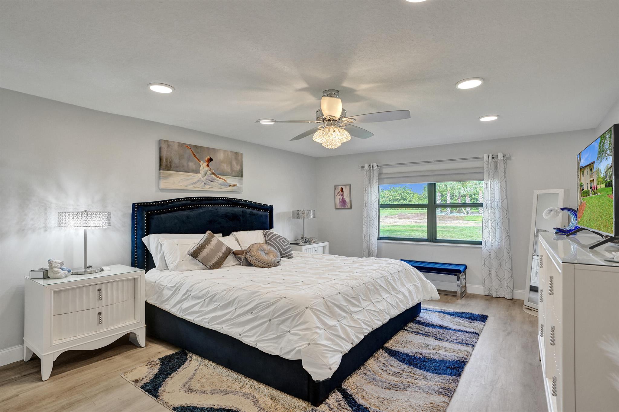 9274 Vista Del Lago I