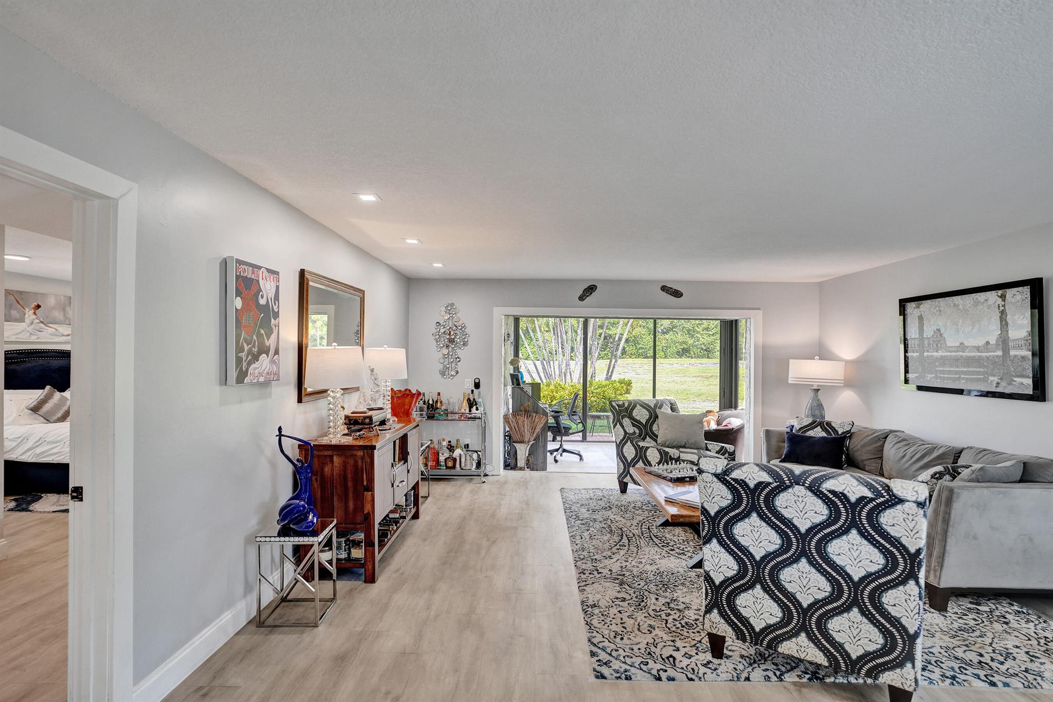 9274 Vista Del Lago I
