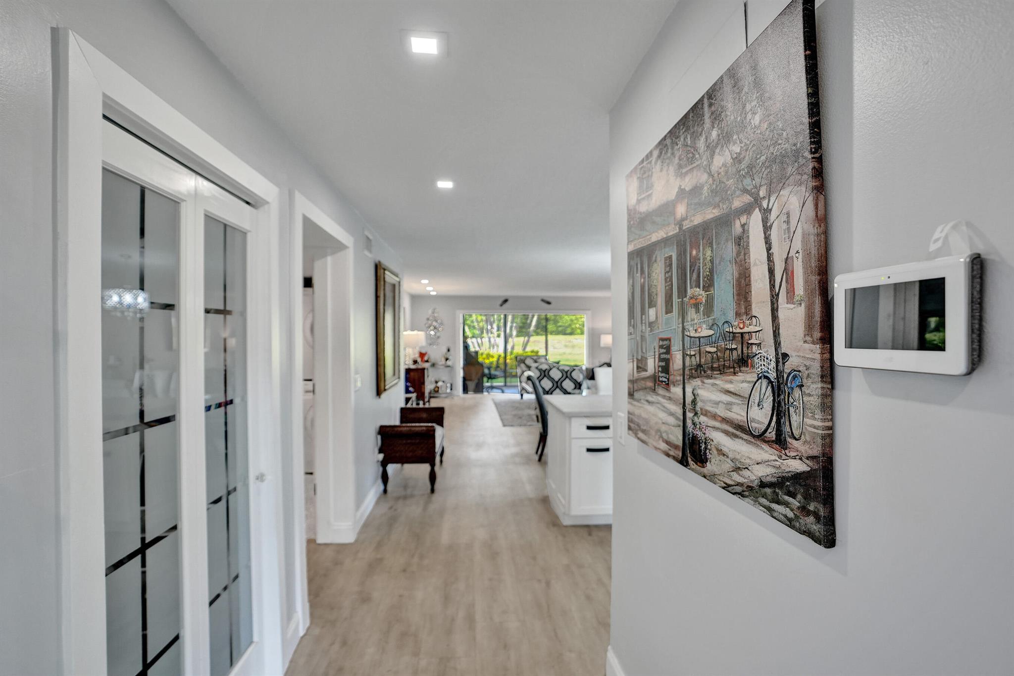 9274 Vista Del Lago I