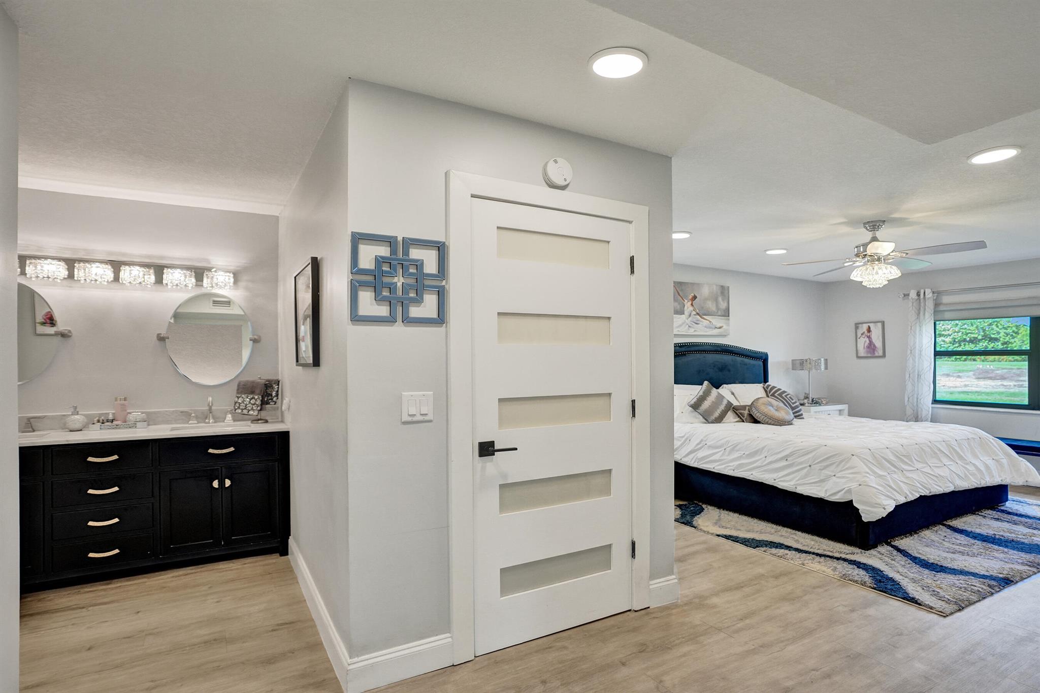 9274 Vista Del Lago I