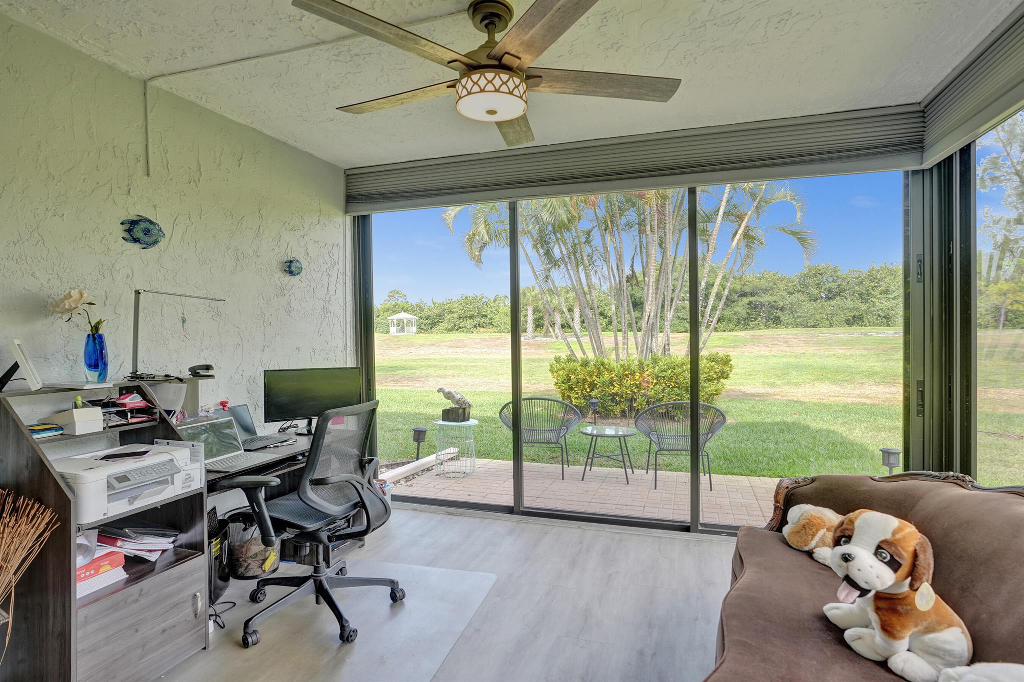 9274 Vista Del Lago I