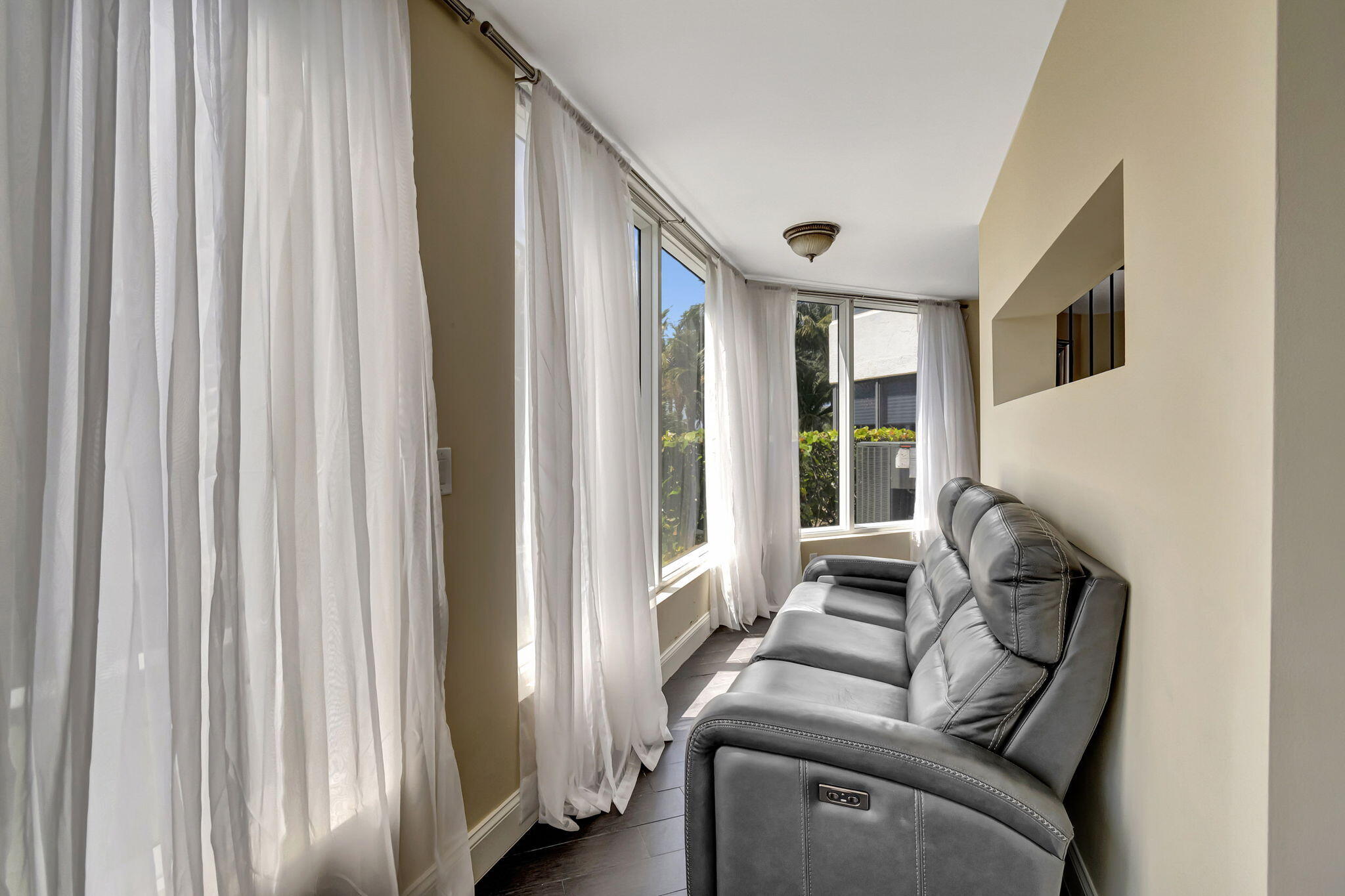 2565 S Ocean Boulevard 103-N