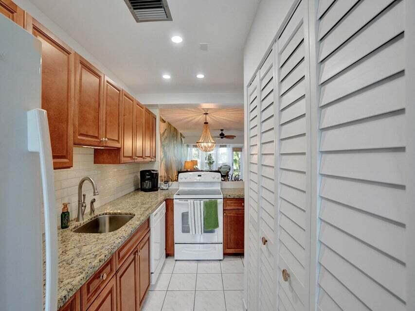1140 Mahogany Way 102