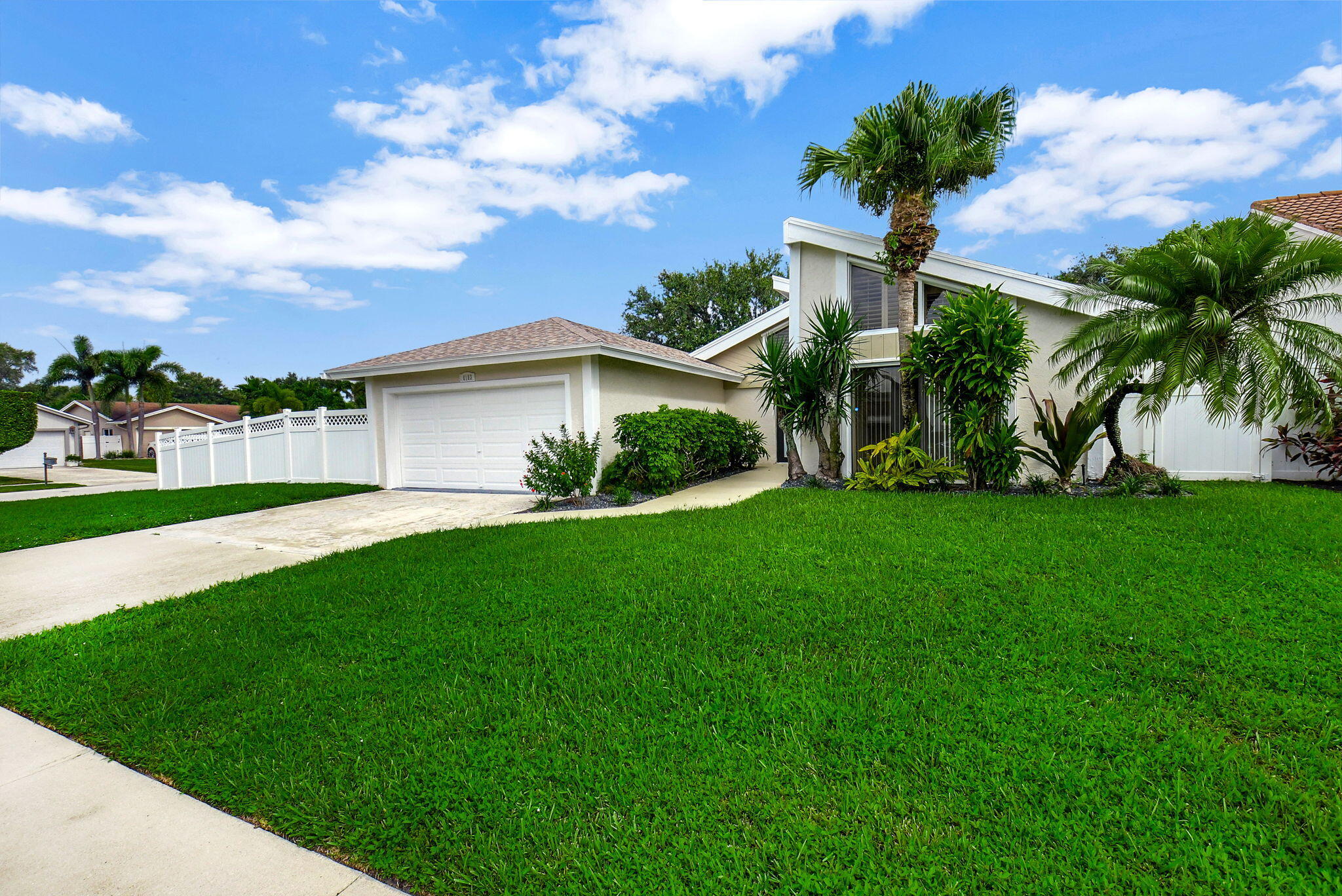 6183 Amberwoods Drive