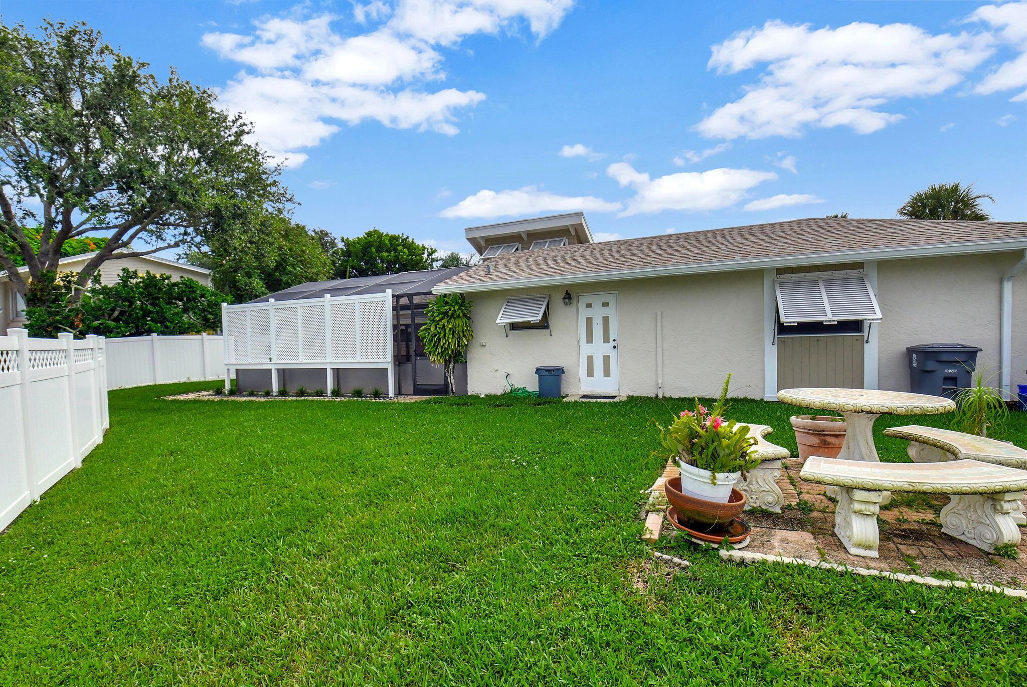 6183 Amberwoods Drive