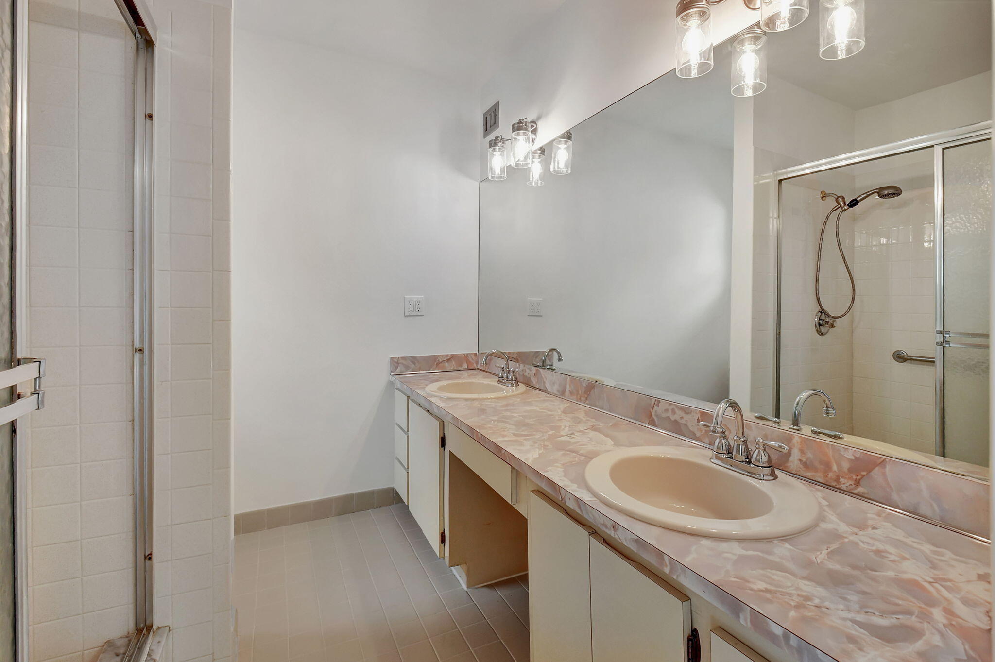 6183 Amberwoods Drive