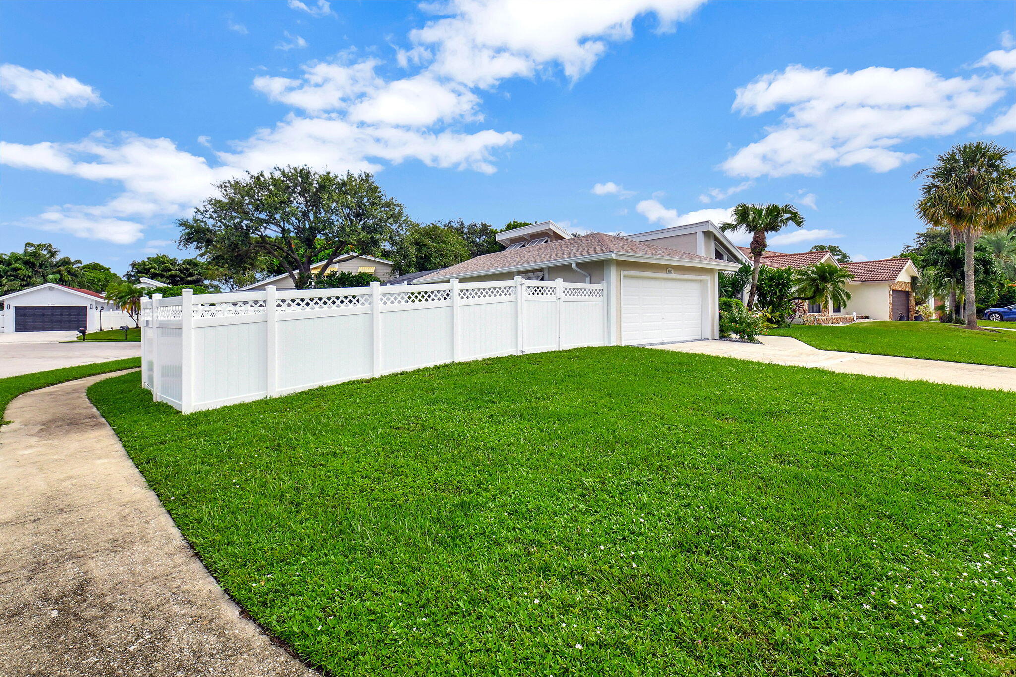 6183 Amberwoods Drive
