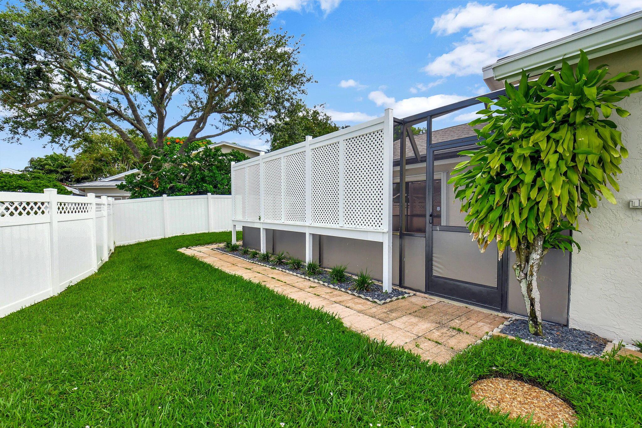 6183 Amberwoods Drive