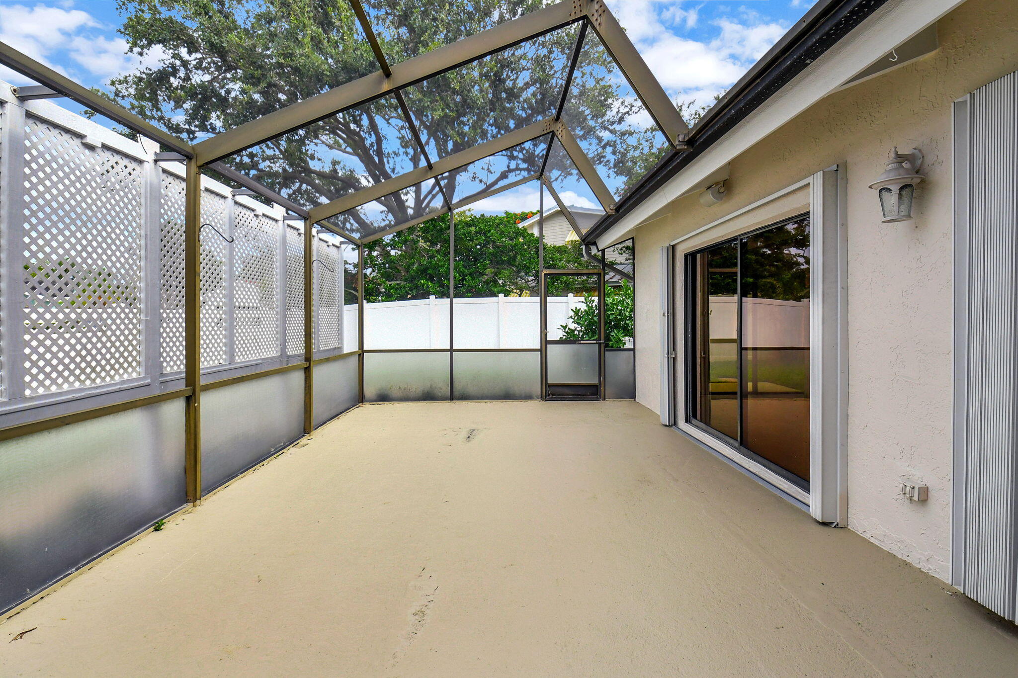 6183 Amberwoods Drive