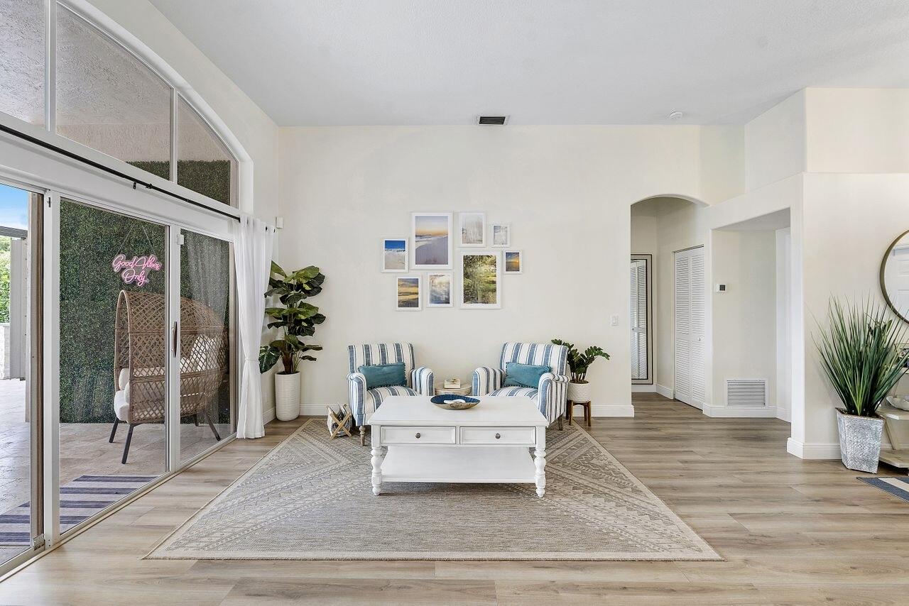 5794 La Gorce Circle